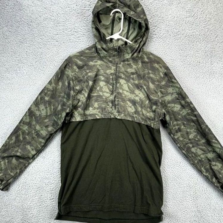 Under Armour Under Armour Camo Hoodie Shirt Mens Medium Green Colorblock Fitted Half Zip Hooded Pullover Lightweight Breathable Mock Neck Zip Button Notch Size US M / EU 48-50 / 2 - 2 Thumbnail