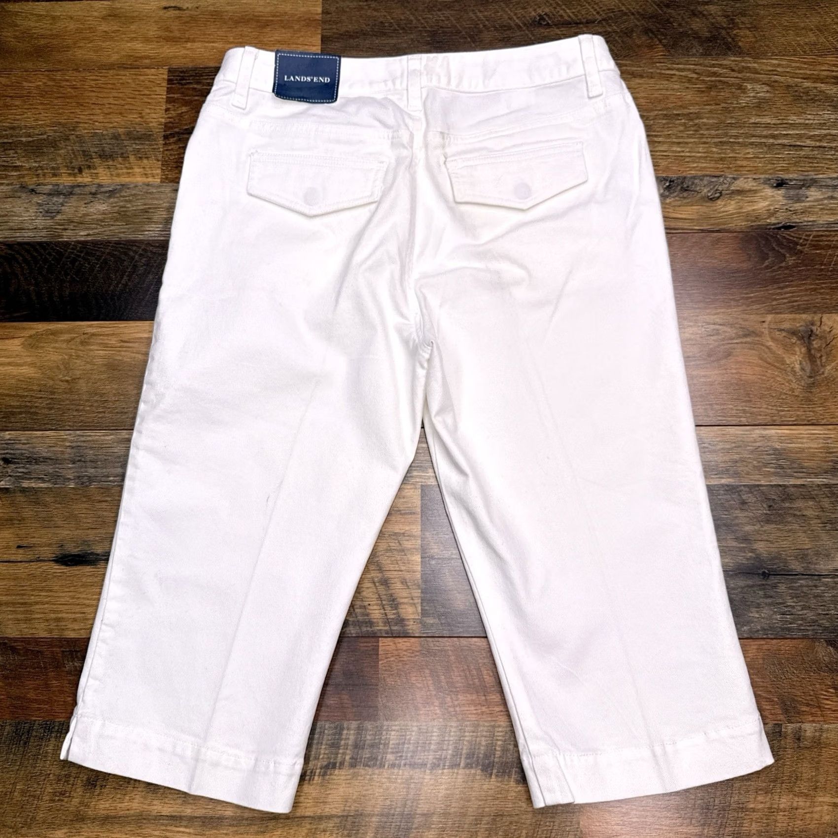 Lands' End Lands' End Bermuda Shorts Womens 8 White Denim Stretch 17 Inseam 5-Pocket Zip Front Mid Rise Sport Casual 30 W Machine Washable Size 30" / US 8 / IT 44 - 2 Thumbnail
