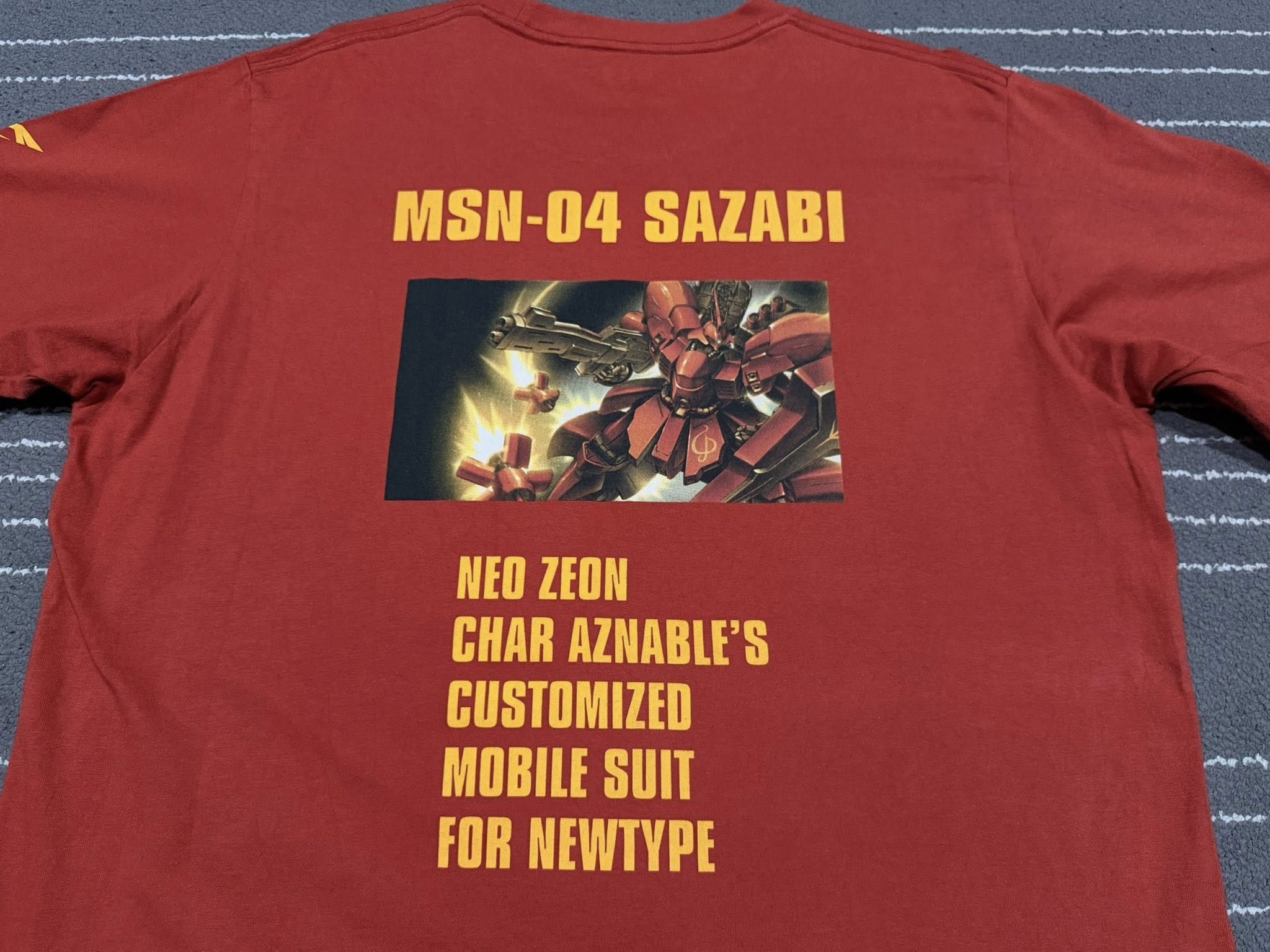 Uniqlo Gundam MSN 04 SAZABI X uniqlo L 2214 Size US L / EU 52-54 / 3 - 6 Thumbnail