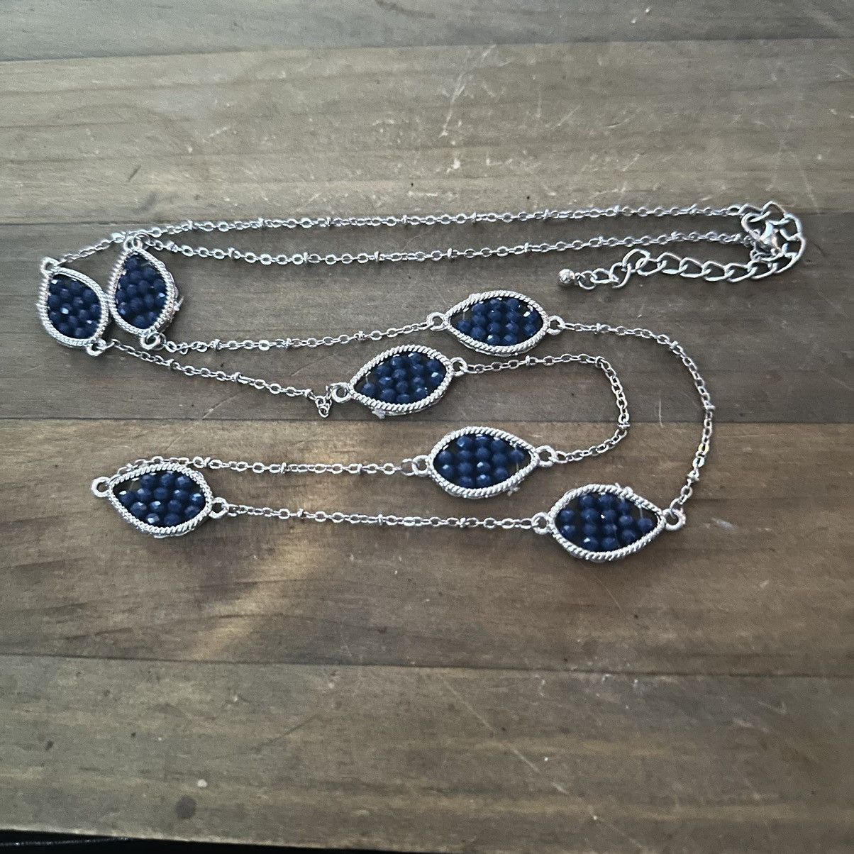 Other Beaded teardrop link silver tone necklace Size ONE SIZE - 2 Thumbnail