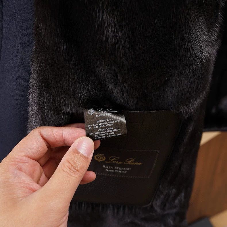 Loro Piana LORO PIANA A fur coat Size US L / EU 52-54 / 3 - 9 Thumbnail