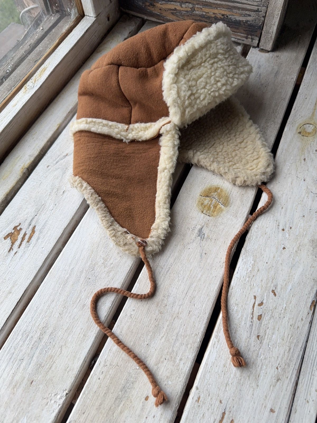 Vintage Y2K Retro 90s American Vintage Fuzzy Hat Trapper hat Italy Size ONE SIZE - 1 Thumbnail