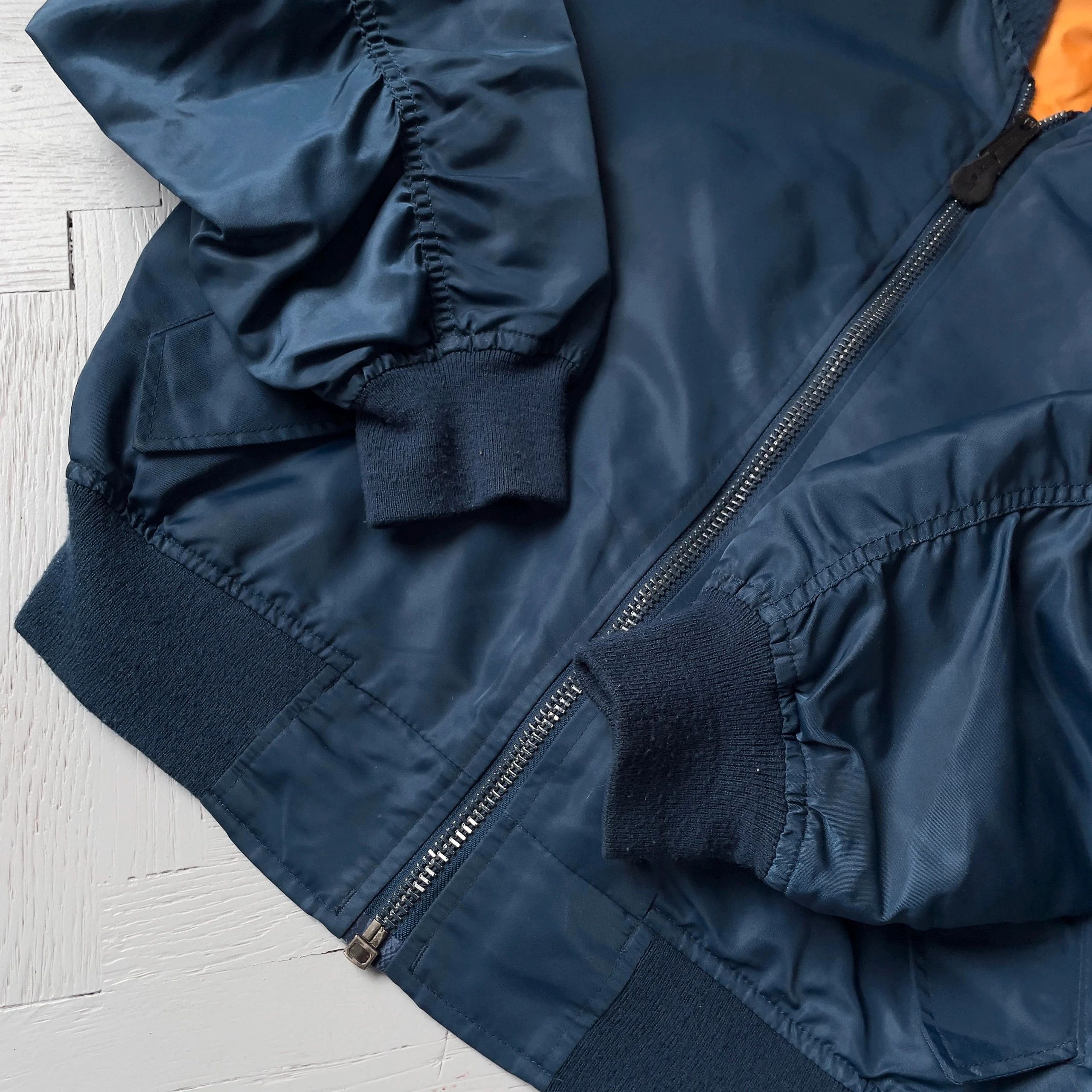 Vintage Vintage MA 1 Intermediate Lightweight Nylon Bomber Jacket Size US XL / EU 56 / 4 - 5 Thumbnail