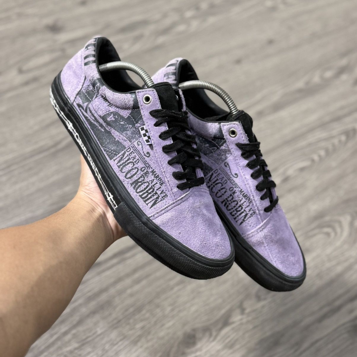 One Piece Vans Old Skool Pro X One piece Nico Robin Size US 9.5 / EU 42-43 - 2 Thumbnail