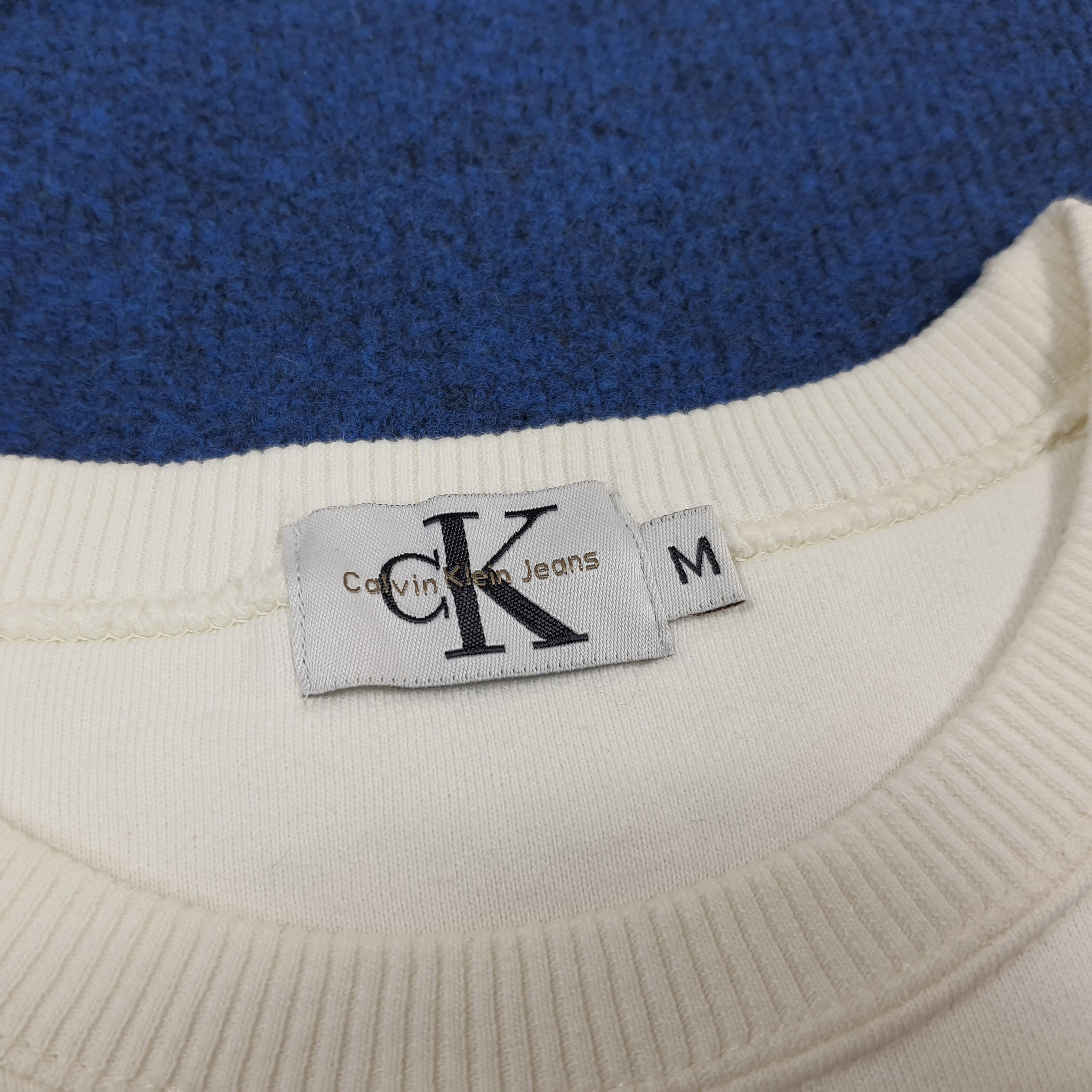 Calvin Klein Vintage Calvin Klein Jeans White Pullover C295N5 Size US M / EU 48-50 / 2 - 5 Thumbnail