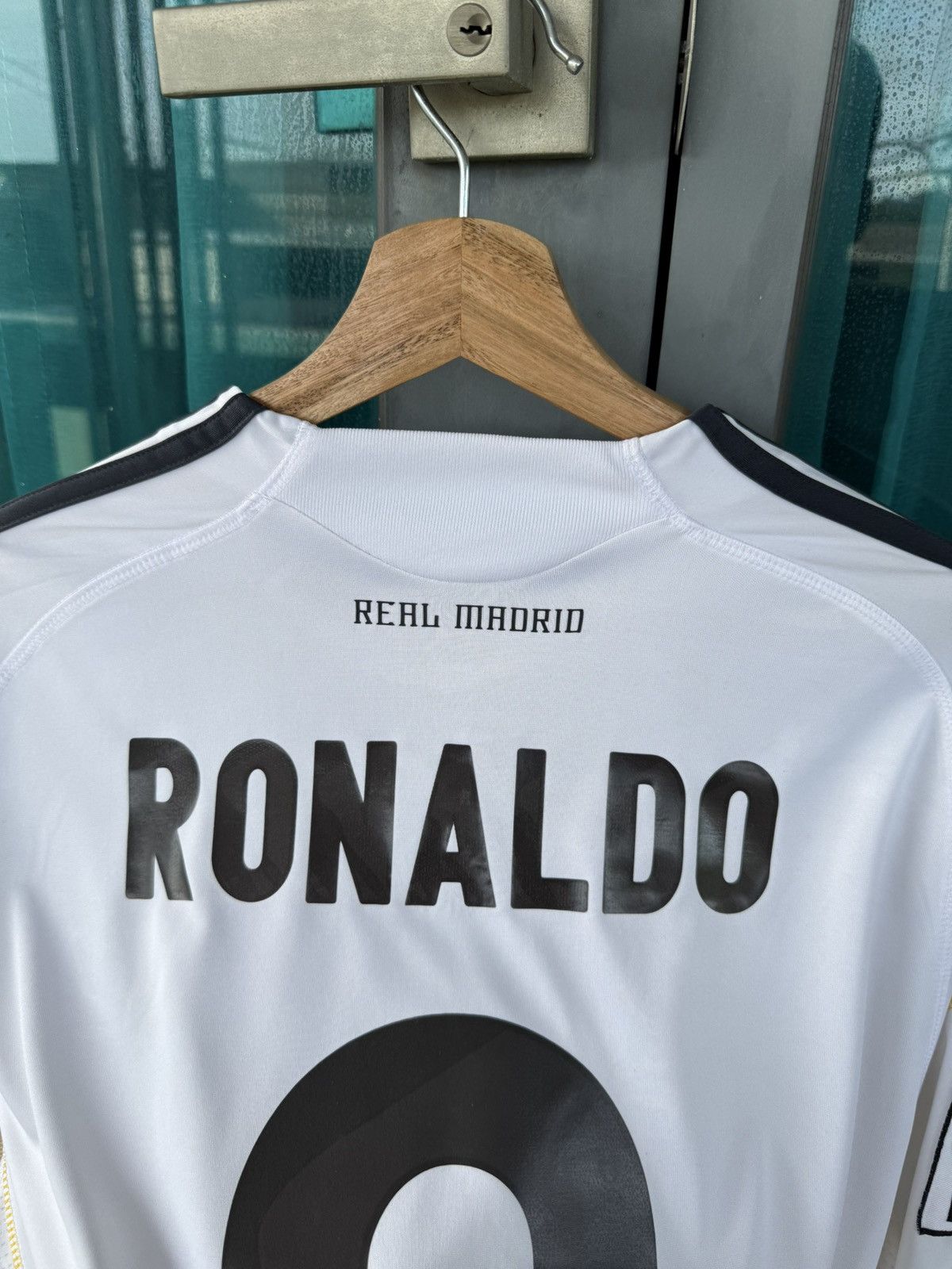 Adidas Real Madrid 2009 Ronaldo #9 Size US L / EU 52-54 / 3 - 5 Thumbnail