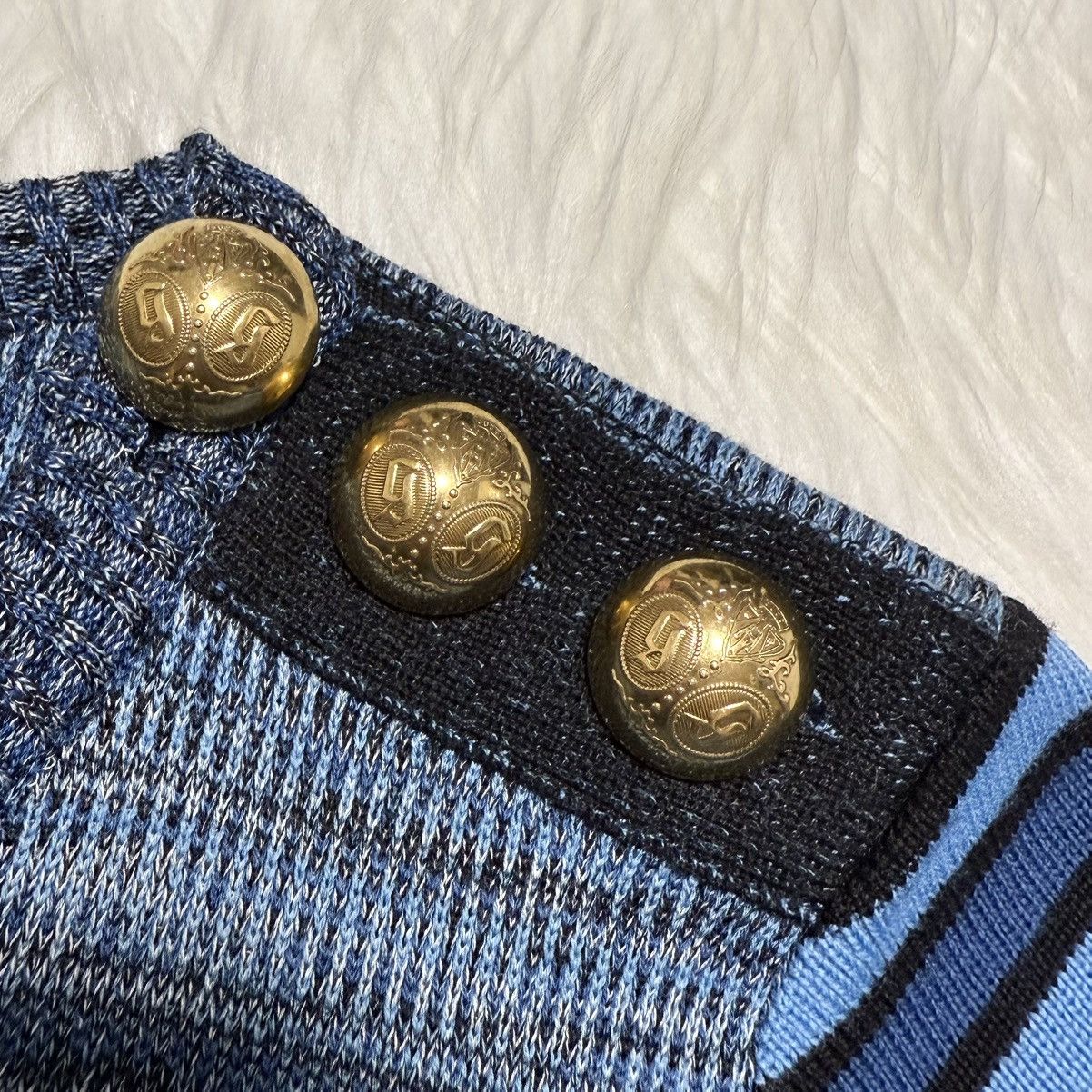 Gucci Genuine Gucci emblem buttons short sleeve knit sweater S Size S / US 4 / IT 40 - 4 Thumbnail