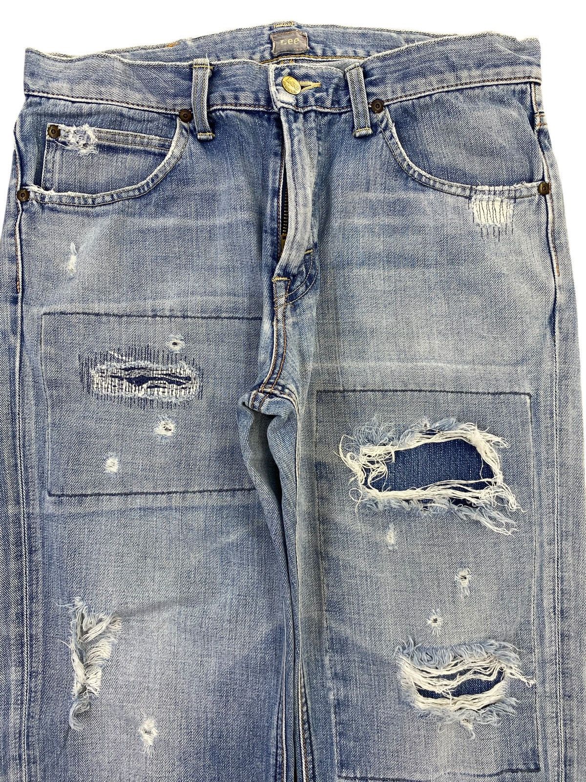 Lee Lee Riders blue denim jeans with a relaxed fix distressed Size US 32 / EU 48 - 2 Thumbnail