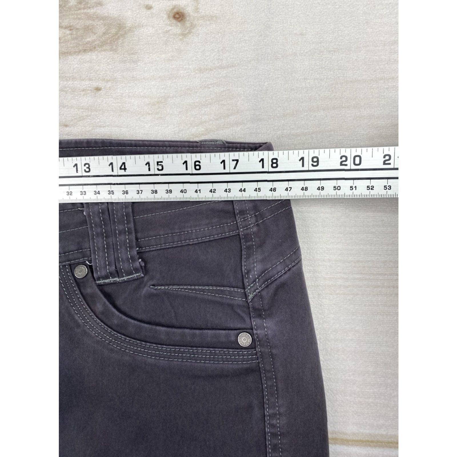 Vintage Kuhl Pants Womens 14 Gray Stretch Chino Mid Rise Reinforced Seams Pockets Logo Outdoor Casual Size 36" / US 14 / IT 50 - 4 Thumbnail