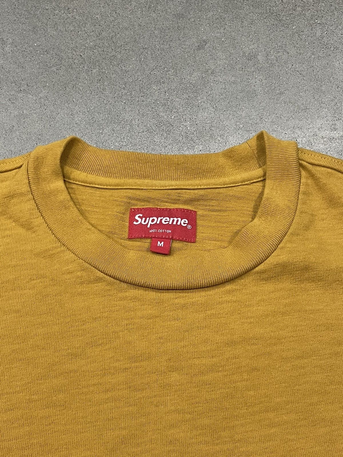 Supreme MINT: F/W 2018 Supreme L/S Pocket Tee "Mustard" Size US M / EU 48-50 / 2 - 7 Thumbnail