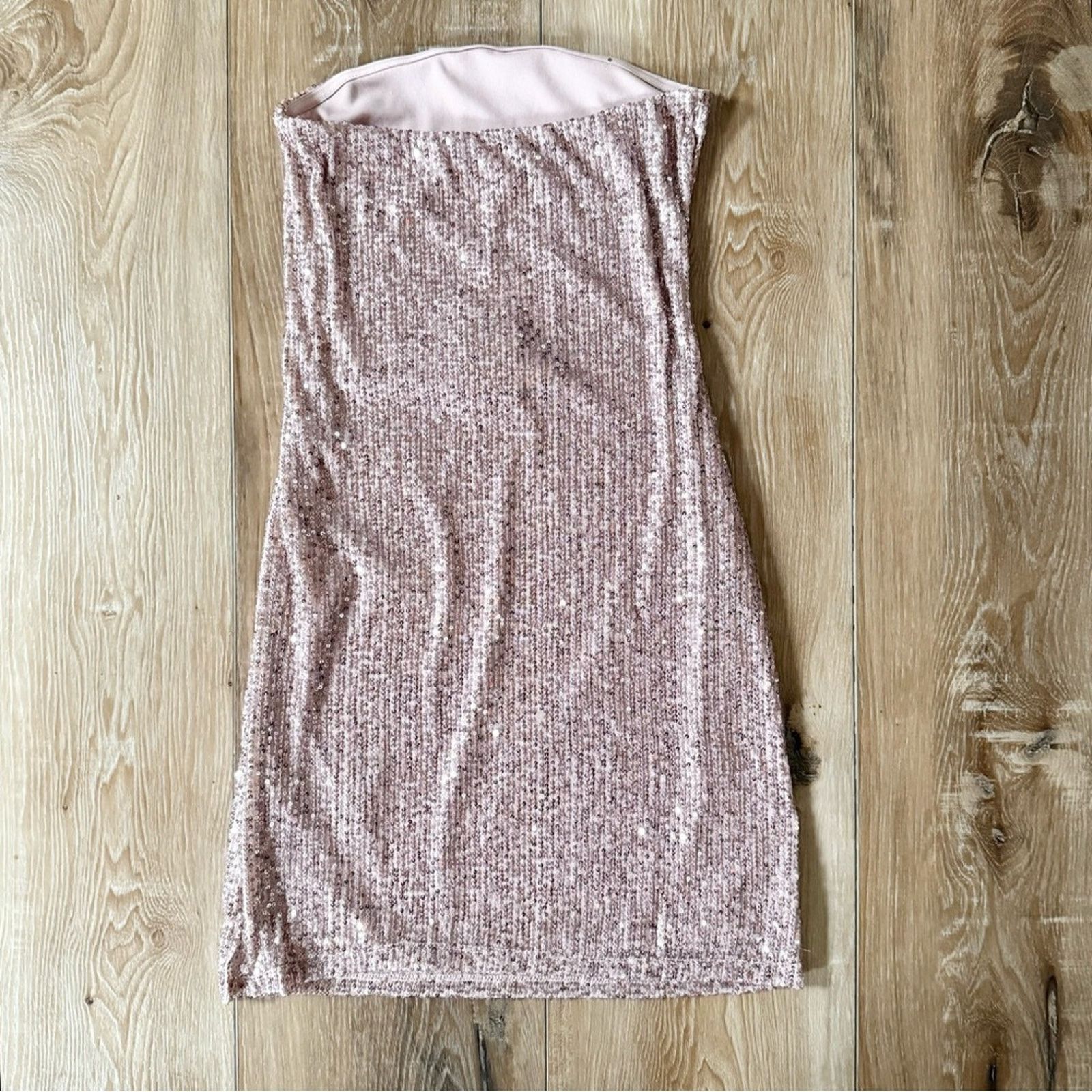Urban Outfitters Urban Outfitters Larissa Sequin Tube Mini Dress M Size M / US 6-8 / IT 42-44 - 2 Thumbnail