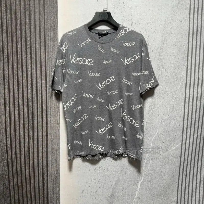 Versace Versace Gray Cotton Logo T-Shirt for Men . Size US L / EU 52-54 / 3 - 1 Thumbnail