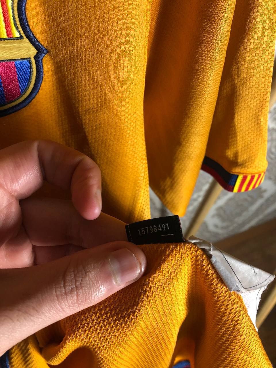 Nike VINTAGE NIKE FC BARCELONA SPAIN SOCCER JERSEY RETRO Y2K 90s Size US S / EU 44-46 / 1 - 8 Thumbnail