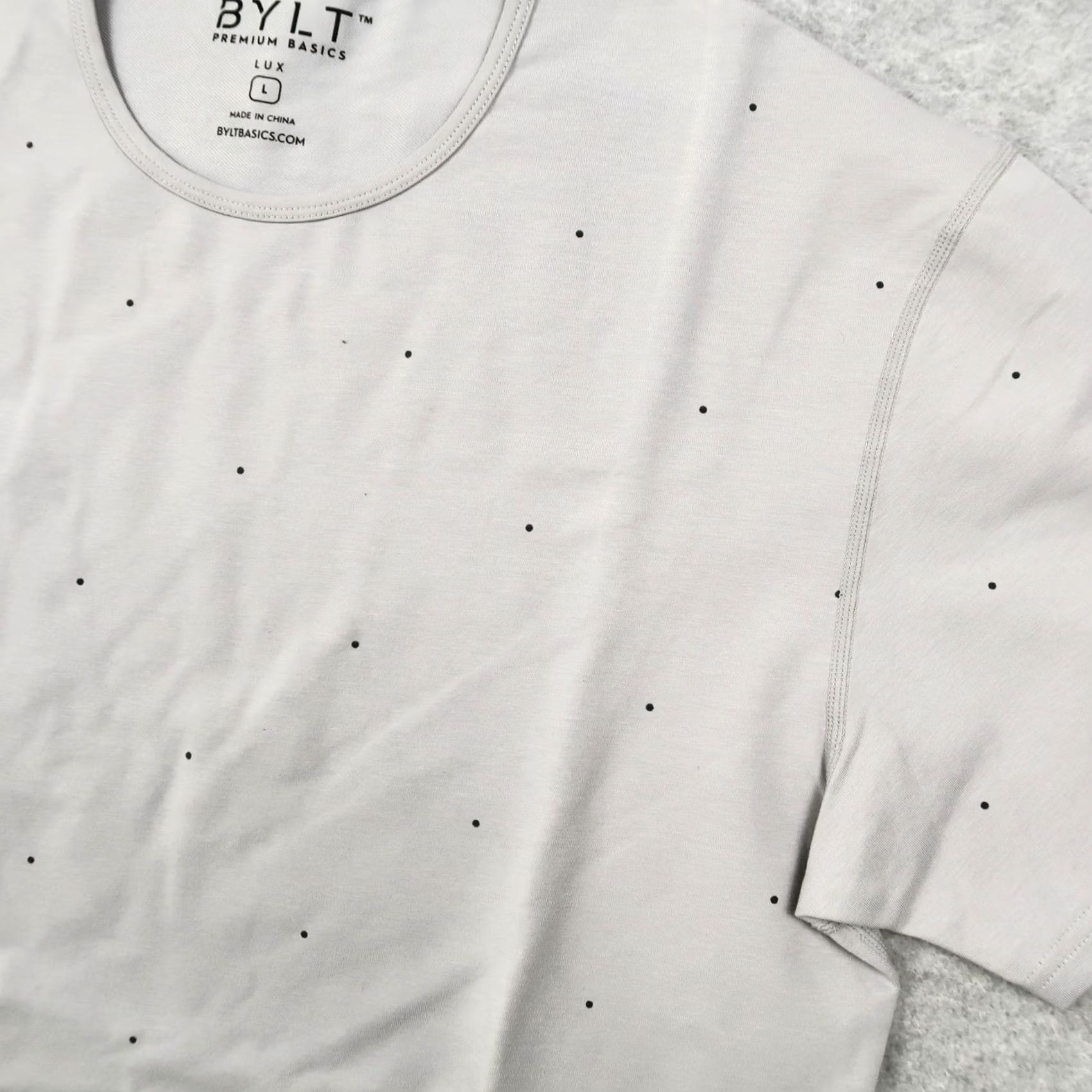 Asics BYLT Premium Basics Lux T Shirt Mens L Gray Short Sleeve Crew Neck Stretch Polka Dot Tee Size US L / EU 52-54 / 3 - 5 Thumbnail