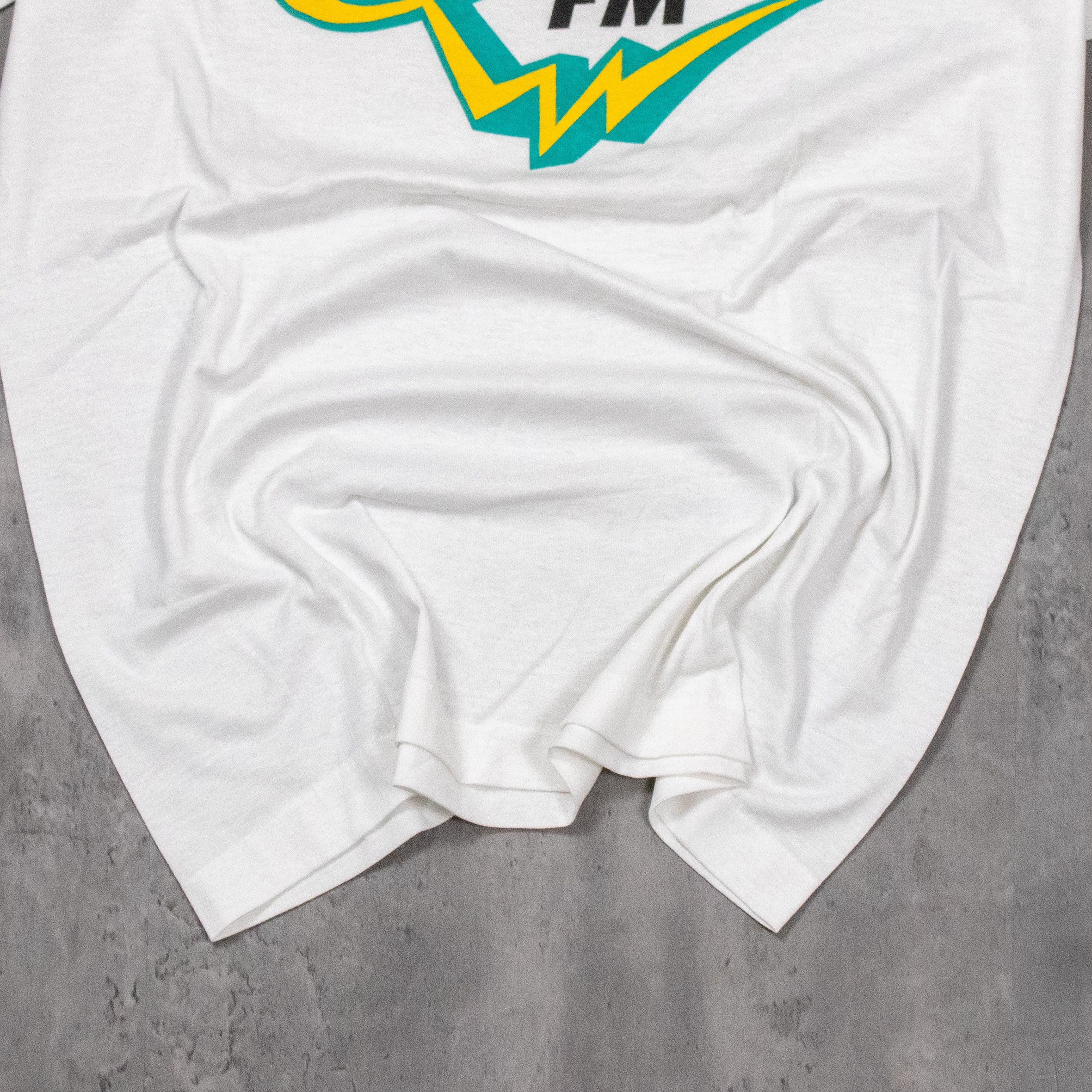 Band Tees × Vintage Vintage 1980’s Screen Stars Q 100 FM Single Stitch White Tee Size US L / EU 52-54 / 3 - 5 Thumbnail