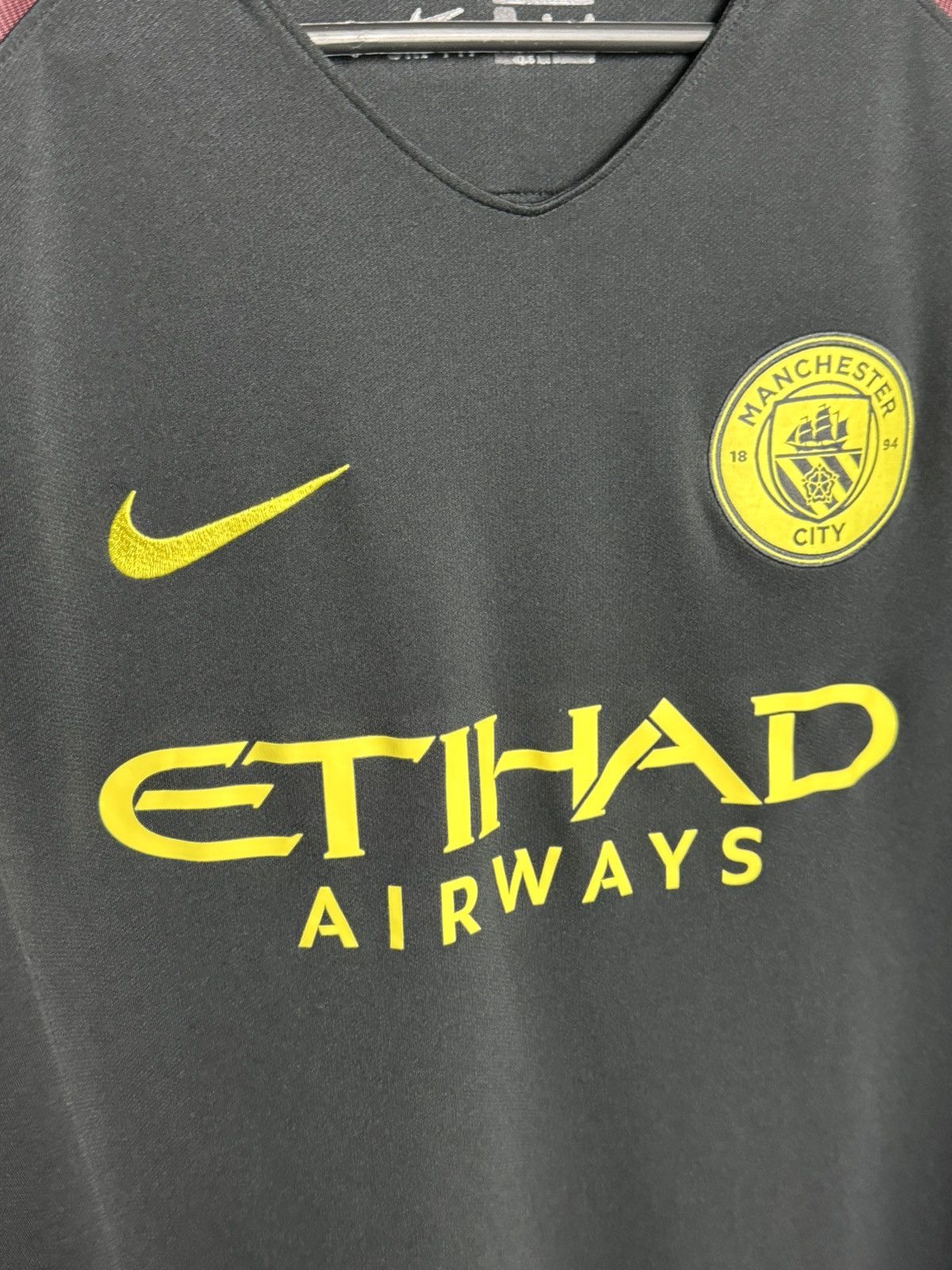 Nike Manchester City 16/17 Away Football Jersey Size US L / EU 52-54 / 3 - 3 Thumbnail