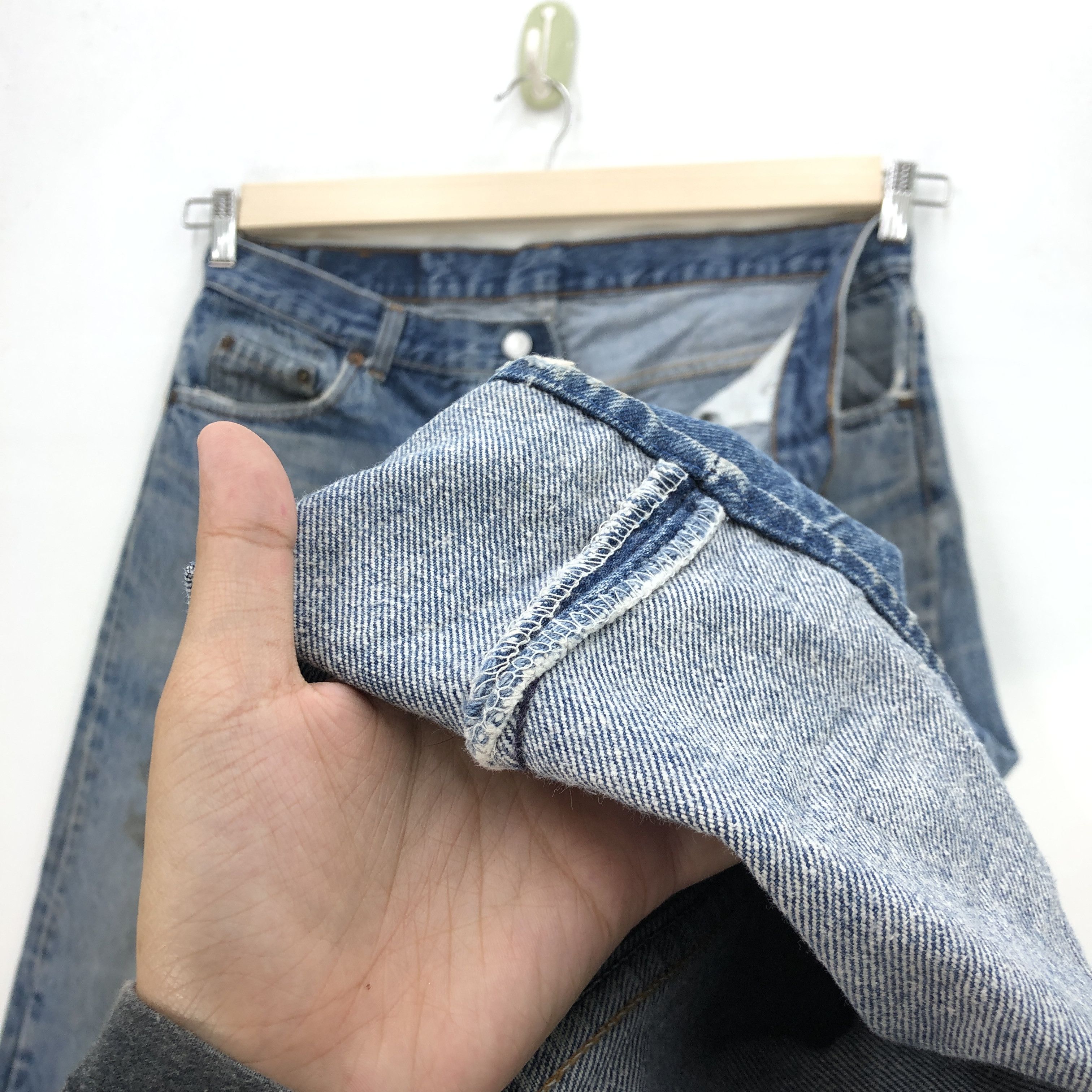 Levi's Vintage Levis 501 Faded Light Wash Jeans Levi's Denim Size US 34 / EU 50 - 8 Thumbnail