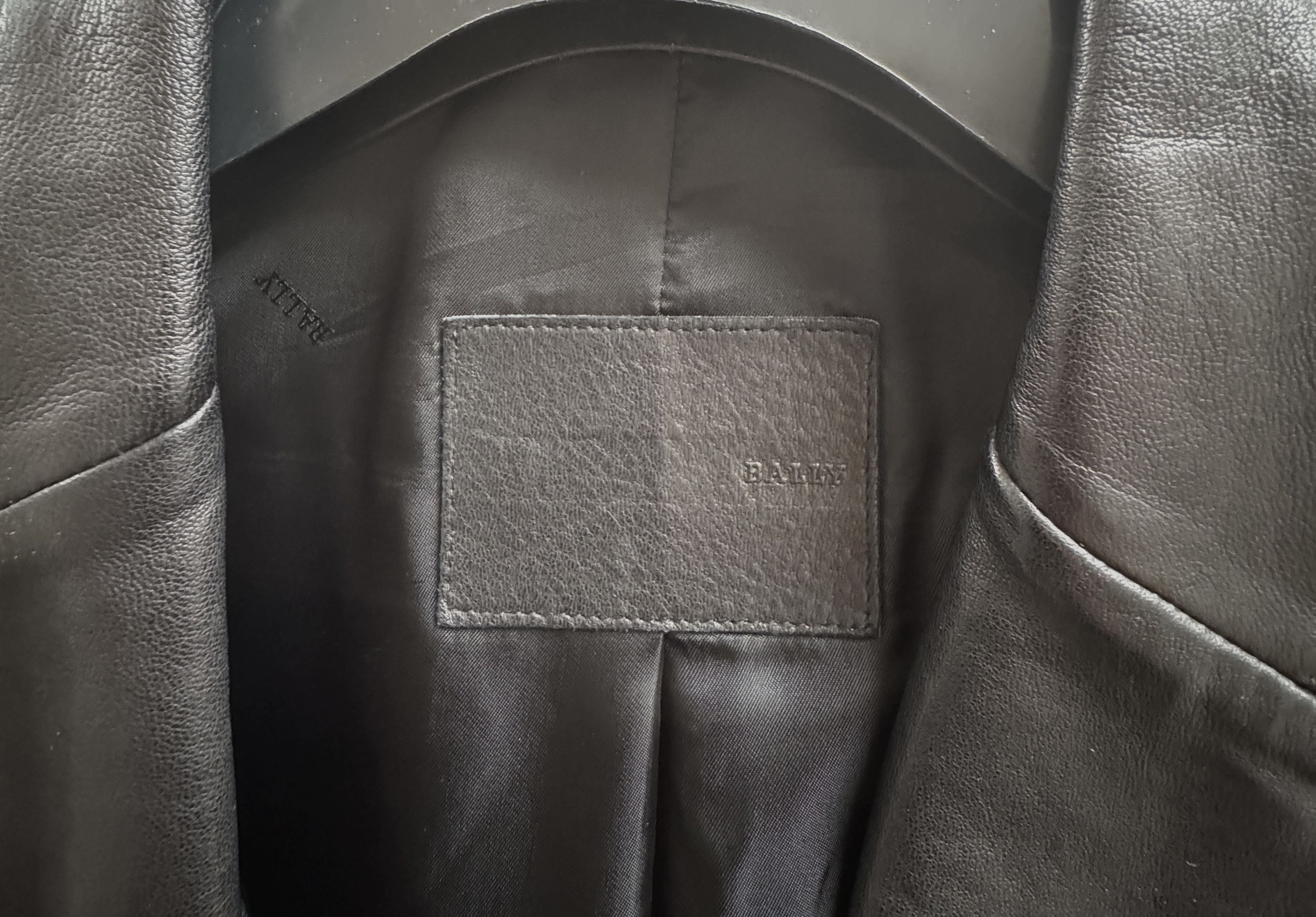 Bally BNWOT Leather SIngle Breasted Blazer Size 40R - 8 Thumbnail