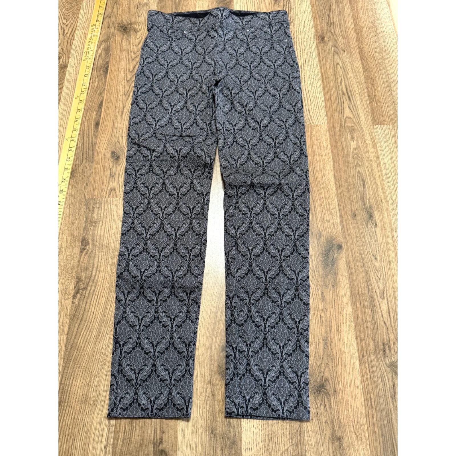 Vintage 89th & Madison Pants Women XS Small Grey Black Floral Pull On 38" Length Regular Rise Ankle Casual Pants Women Midsize Regular Fit Size 28" / US 6 / IT 42 - 2 Thumbnail