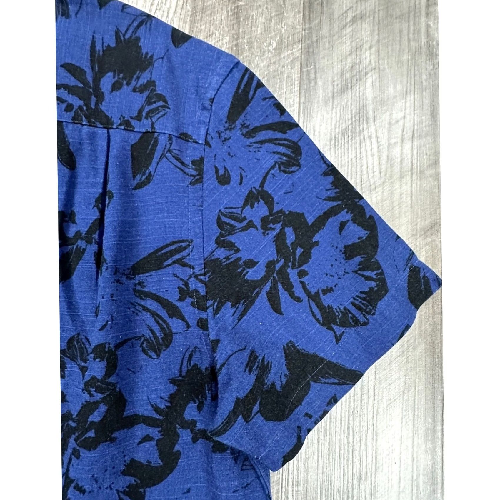 Ted Baker Ted Baker London Shirt Mens Large Midnight Sail Viscose Blend Camo Blue Shirt Size US L / EU 52-54 / 3 - 6 Thumbnail