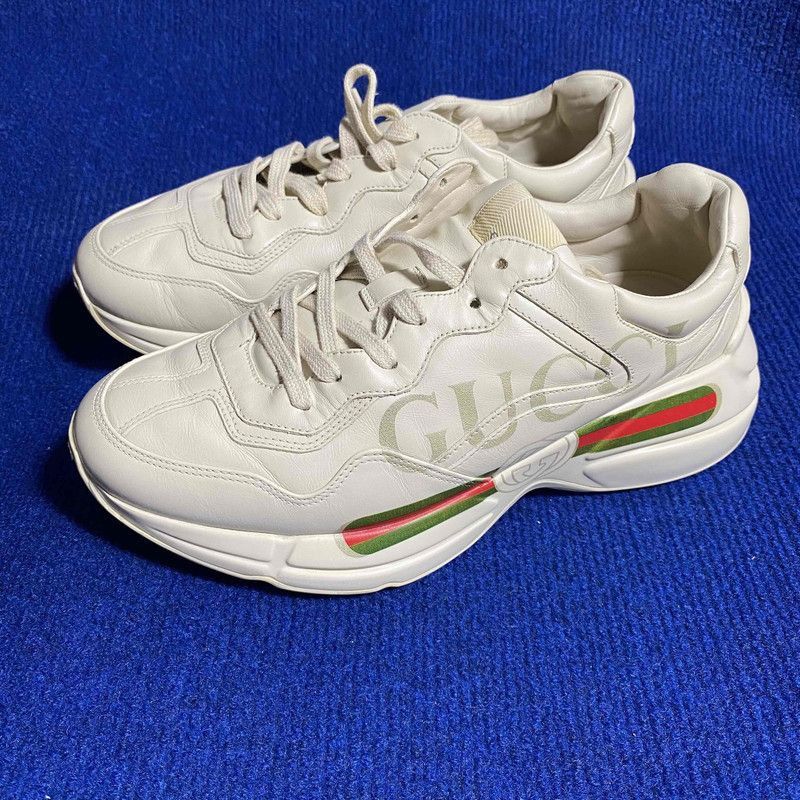 Gucci Gucci Rhyton Logo Low-Top Sneakers for Men - Size US 8 / EU 41 - 1 Thumbnail