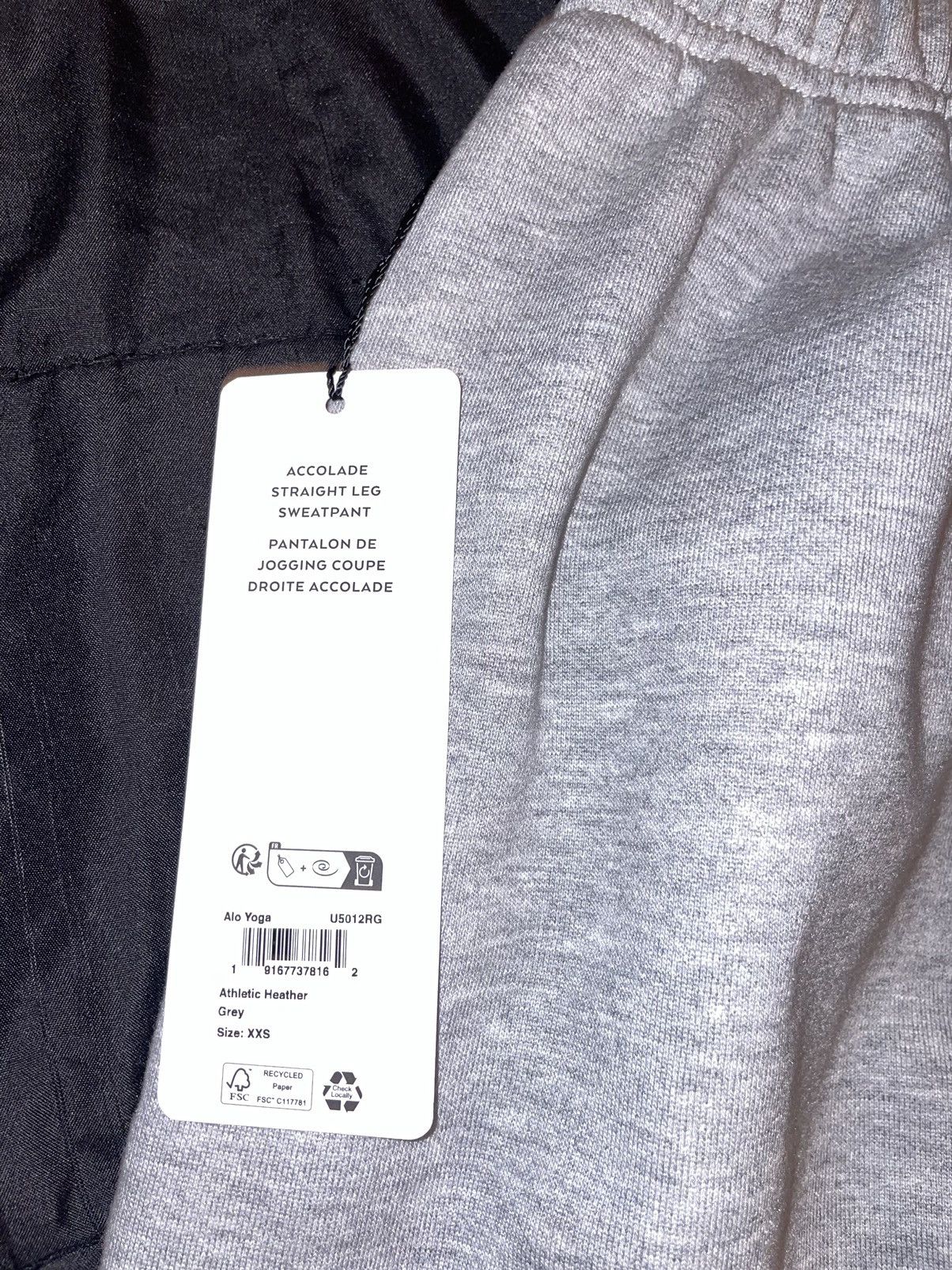 Alo Yoga Accolade Straight Leg Sweatpant Size 25" / US 0 / IT 36 - 5 Thumbnail