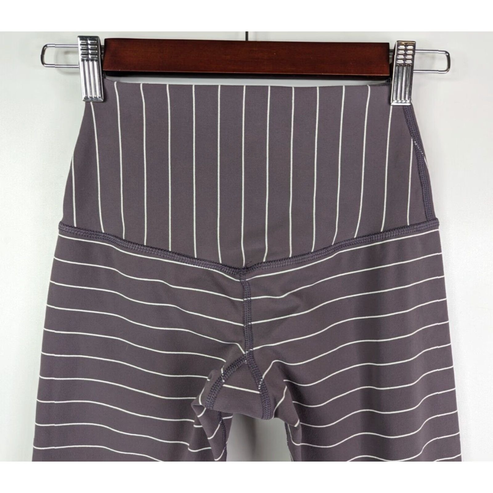 Vintage Glyder Leggings Womens Vital 7/8 Purple White Stripe Size XS Activewear Clothing Womens Compression Leg Pant Size 26" / US 2 / IT 38 - 4 Thumbnail