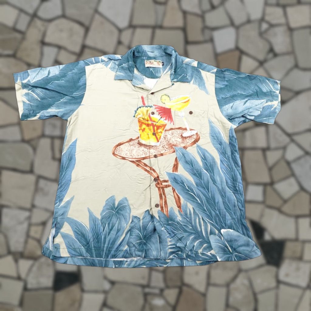 VINTAGE Tori Richard Shirt Mens XL Hawaiian Blue Mai Tai Cocktail Aloha Camp Beach Tropical Pattern Button-Up Short Sleeve Men’s XL Blue Floral
