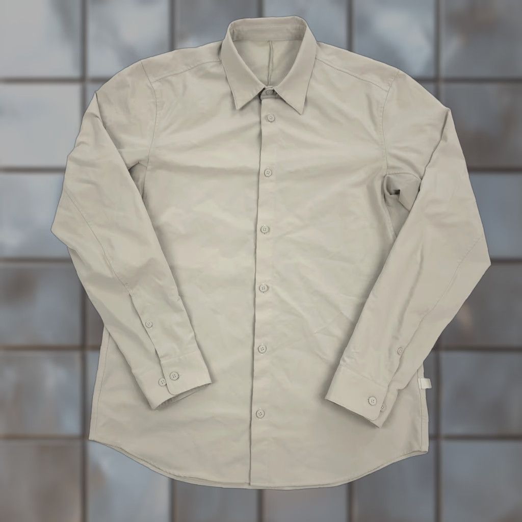 Lululemon Lululemon Men's Long Sleeve Button-Down Shirt Casual Size M Beige Size US M / EU 48-50 / 2 - 1 Thumbnail
