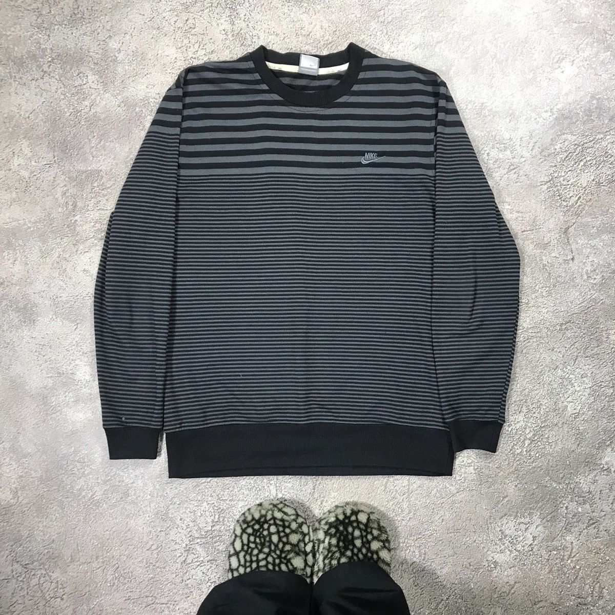 Vintage Vintage Nike Striped Crewneck Sweatshirt Streetwear 90s M Size US M / EU 48-50 / 2 - 1 Thumbnail