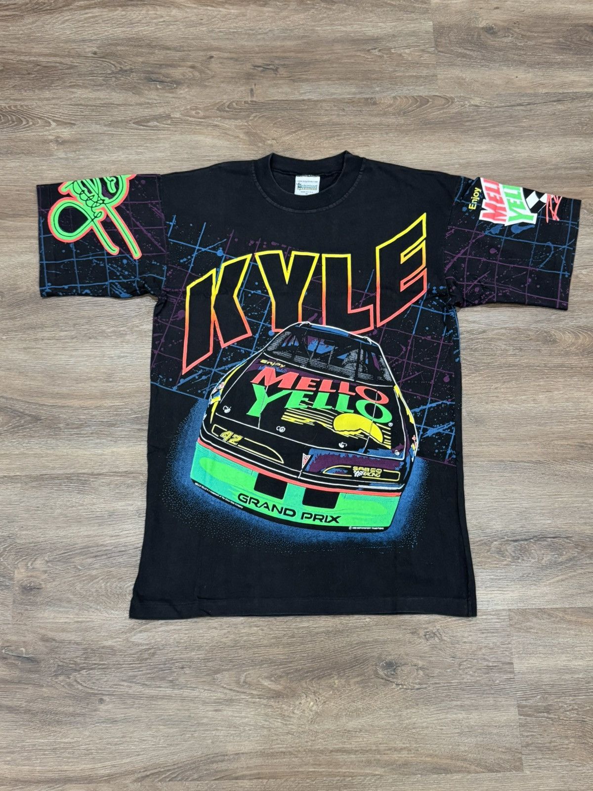 NASCAR Vintage 1993 Kyle Petty Mello Yello NASCAR AOP T-Shirt Size US M / EU 48-50 / 2 - 1 Thumbnail