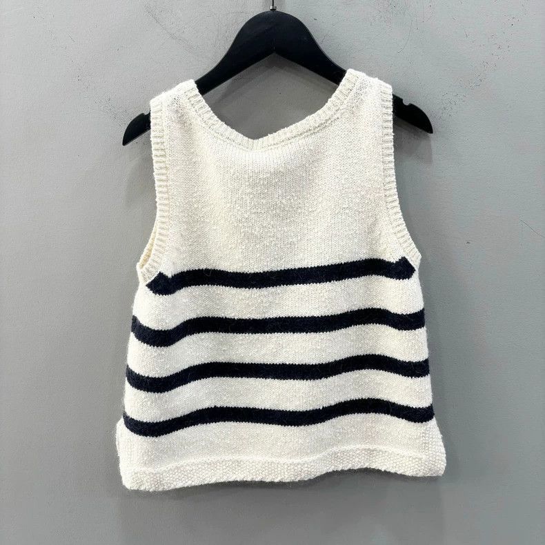Dior Dior Embroidered Knitted Vest in Cream-2506 Size M / US 6-8 / IT 42-44 - 3 Thumbnail