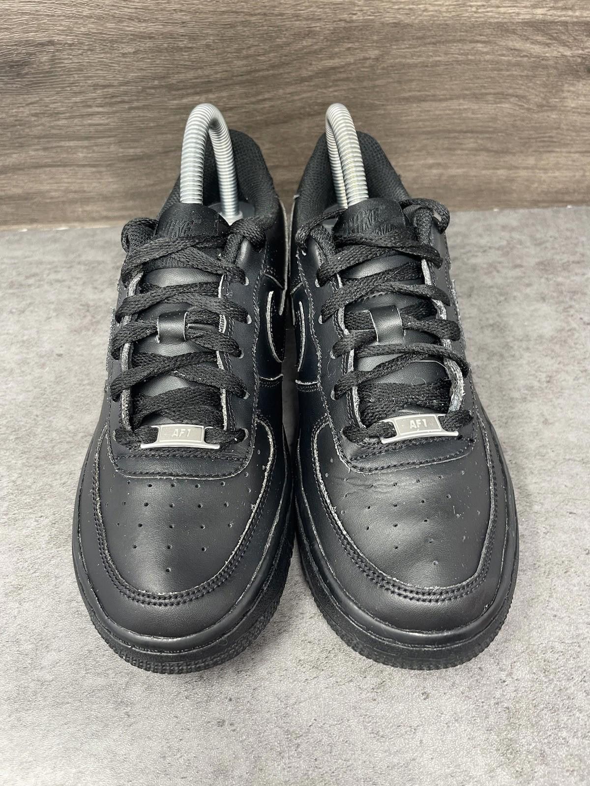 Nike Nike Air Force 1 Low Black Size 4.5Y GS Kids Sneakers Size US 5 / EU 37 - 3 Thumbnail