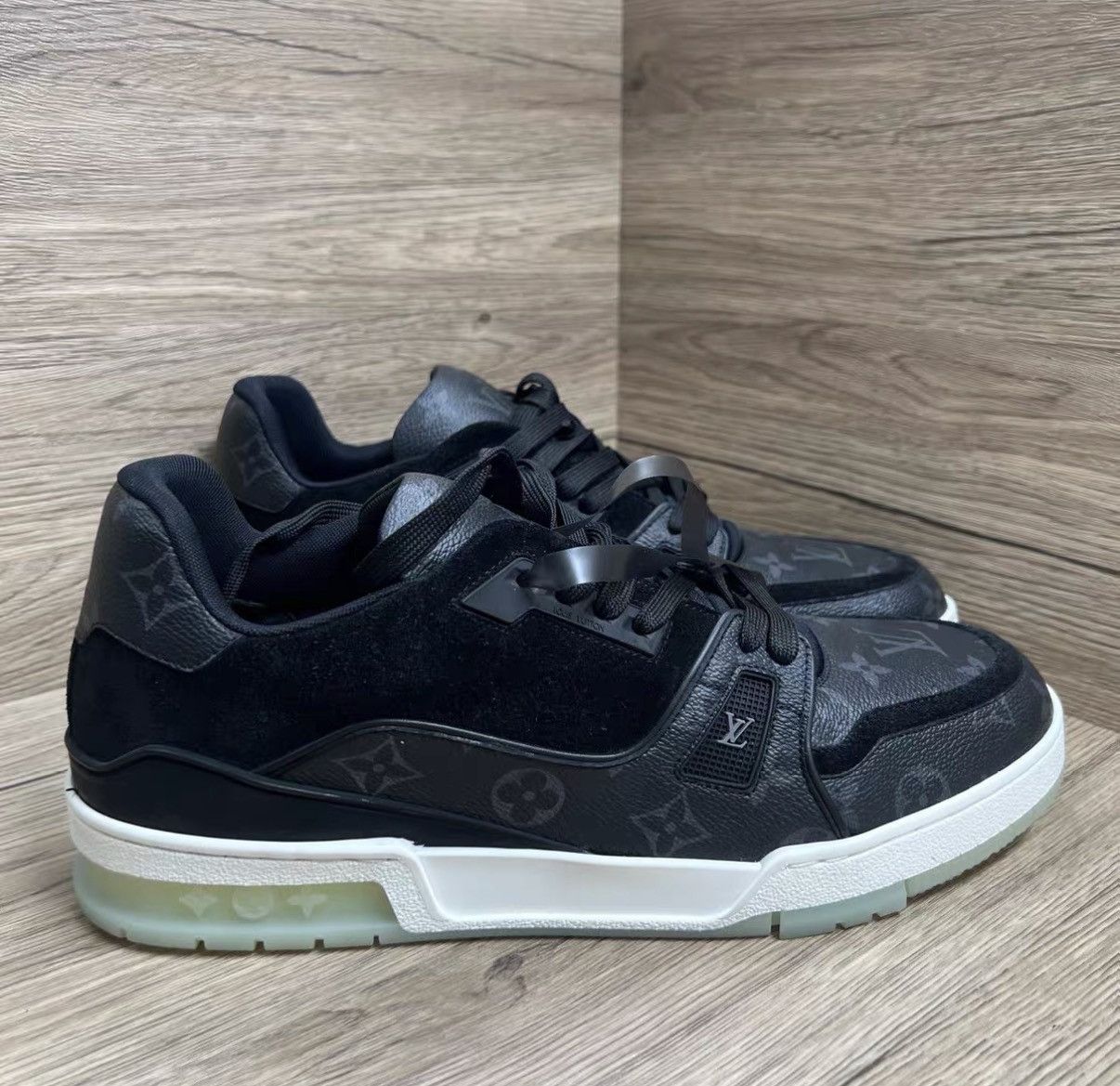 Louis Vuitton Louis Vuitton Trainer Black Monogram Sneakers J41 Size US 10 / EU 43 - 2 Thumbnail