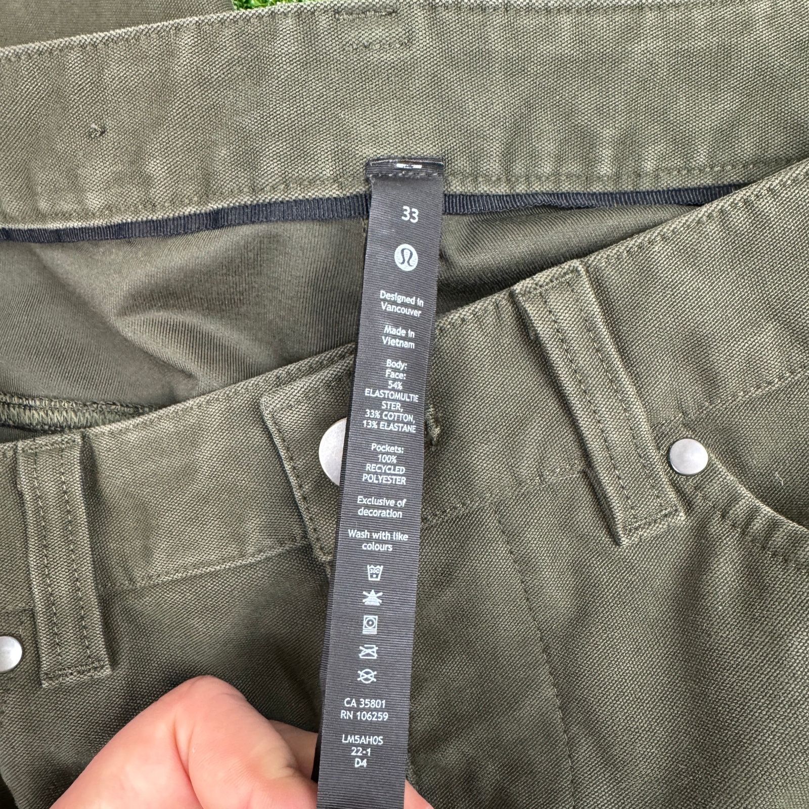 Lululemon Lululemon ABC Pants Mens 33 Olive Green Chino Work Casual Size US 33 - 7 Thumbnail