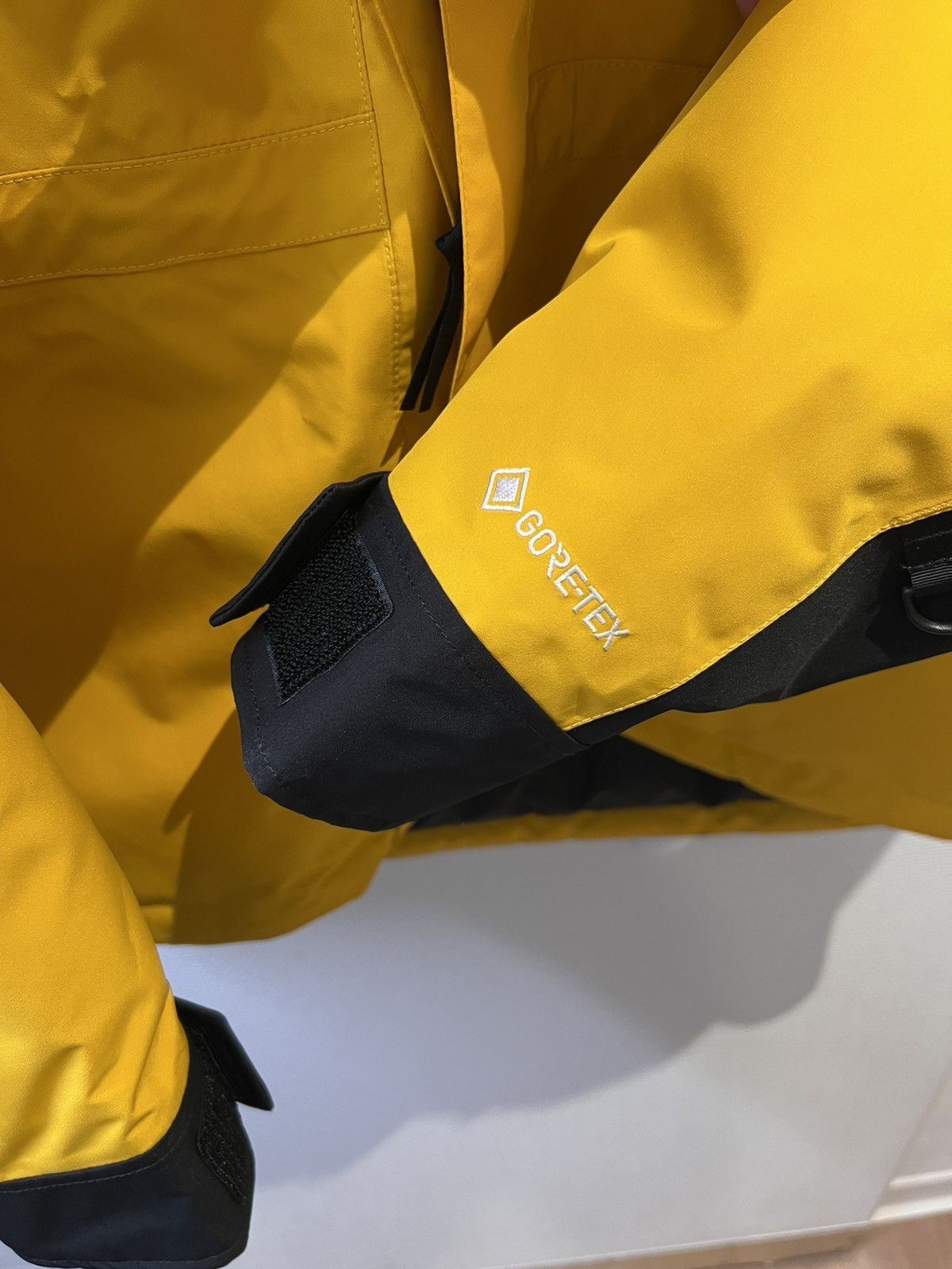 The North Face The North Face Gore-Tex Mountain Guide Insulated Jacket Size US L / EU 52-54 / 3 - 4 Thumbnail