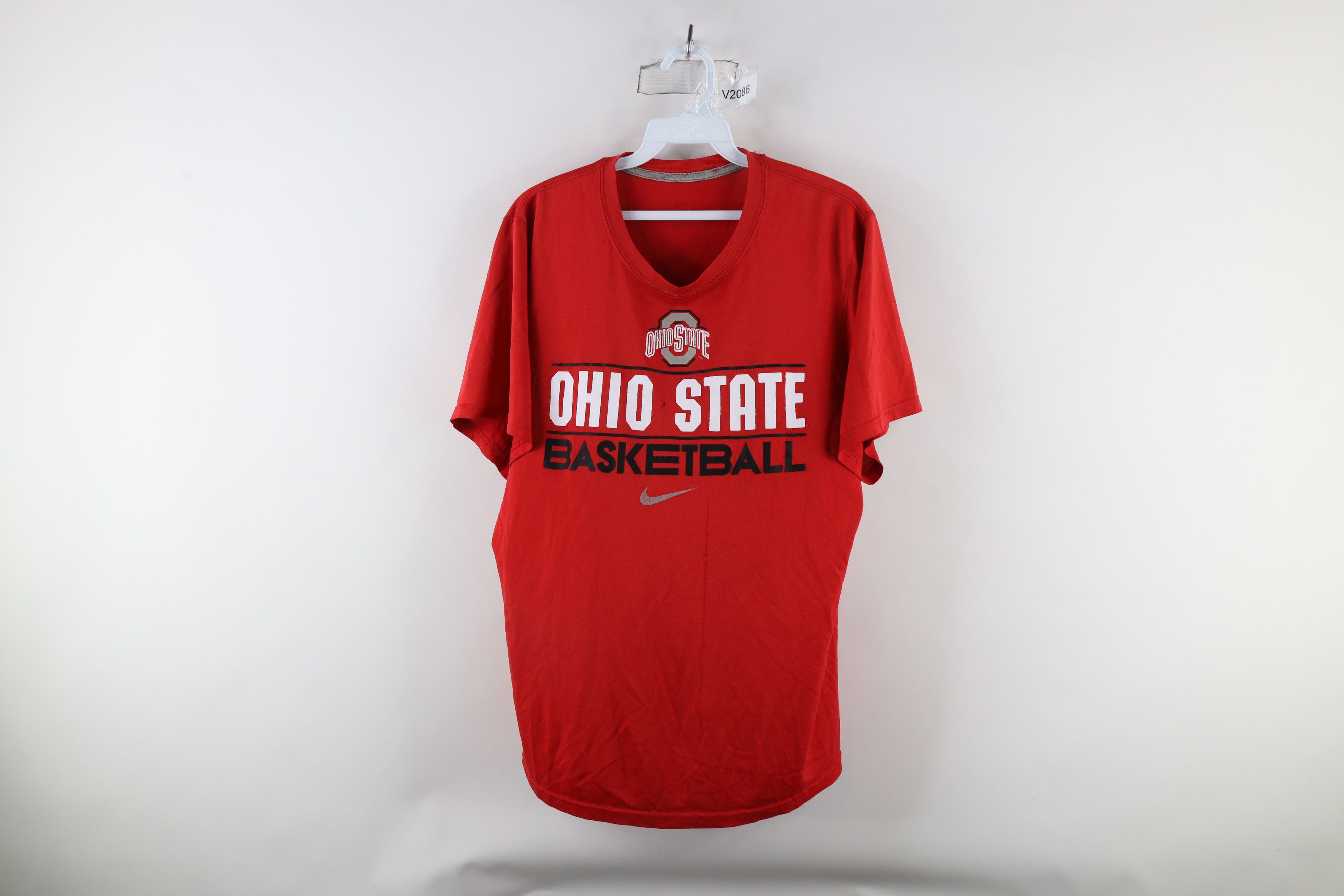 Nike × Vintage Nike Spell Out Ohio State University Basketball T-Shirt Size US M / EU 48-50 / 2 - 1 Thumbnail
