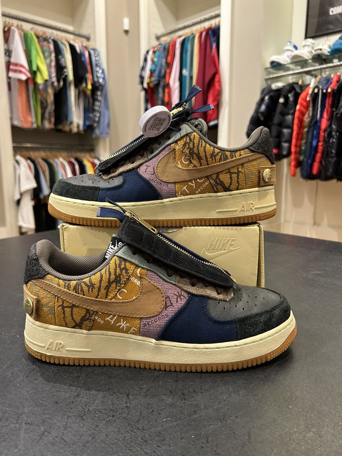 Nike × Travis Scott Nike Air Force 1 Low ‘Travis Scott Cactus Jack’ Size US 8.5 / EU 41-42 - 1 Thumbnail