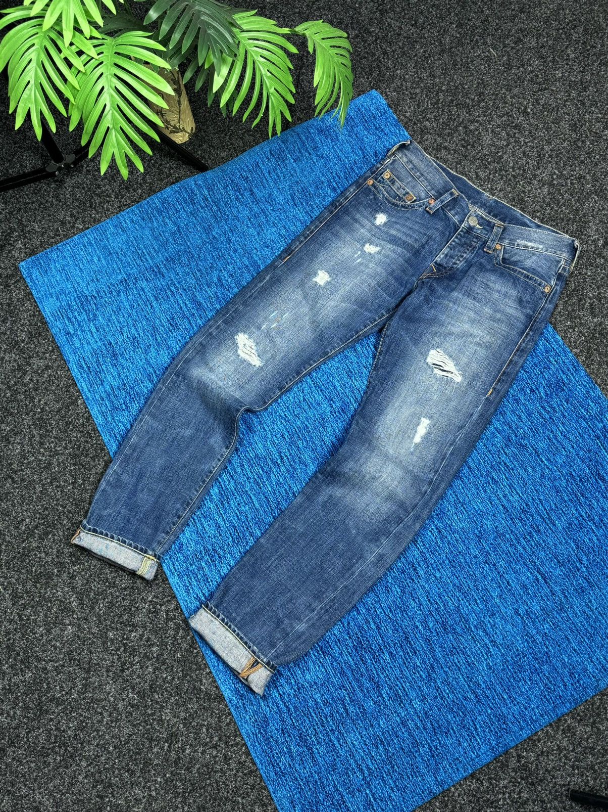True Religion True Religion Jeans Japanese Big Logo Size 31 Size US 31 - 24 Thumbnail