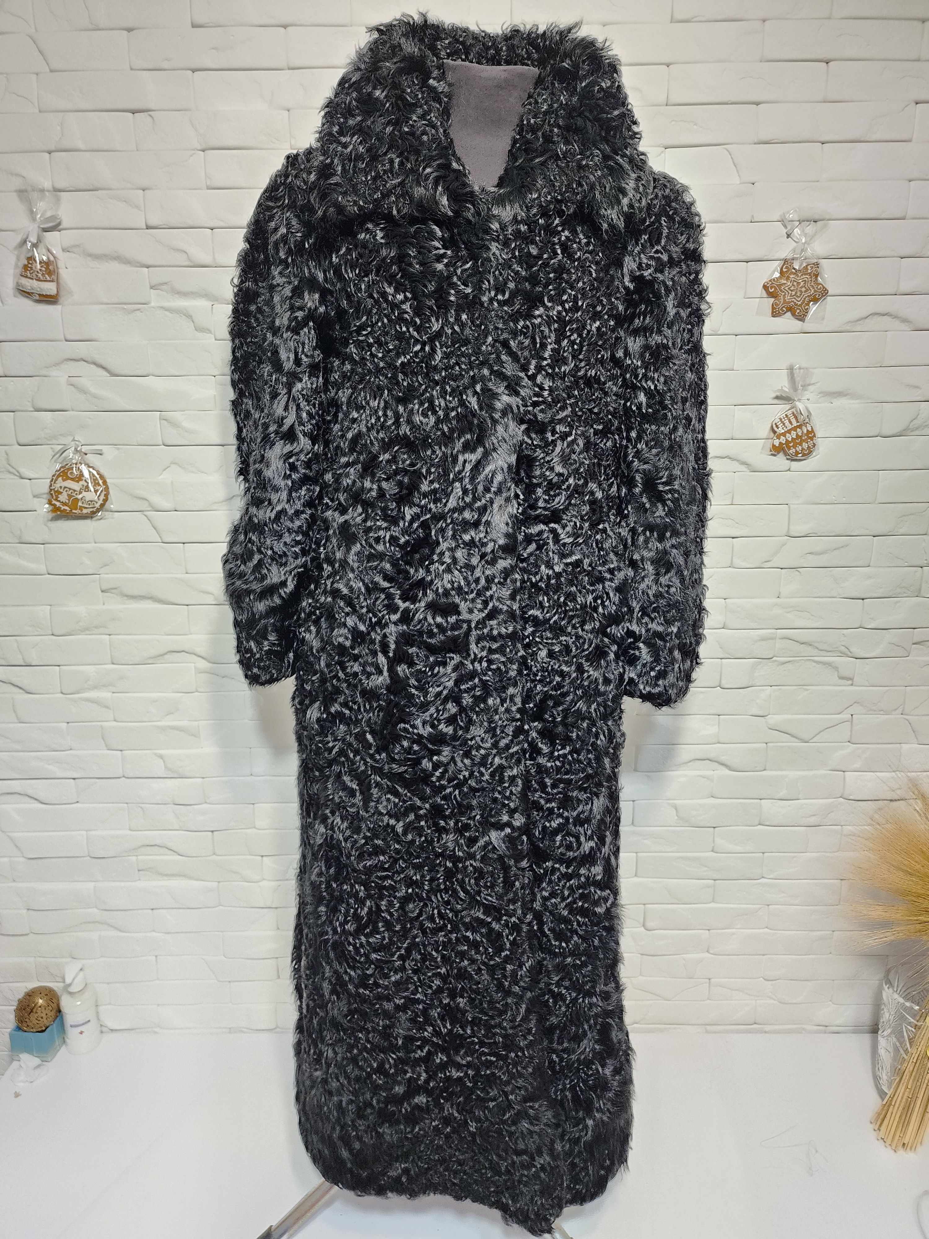 Furla Black Long Goat Fur Coat: Women's Warm Outerwear Size XL / US 12-14 / IT 48-50 - 1 Thumbnail