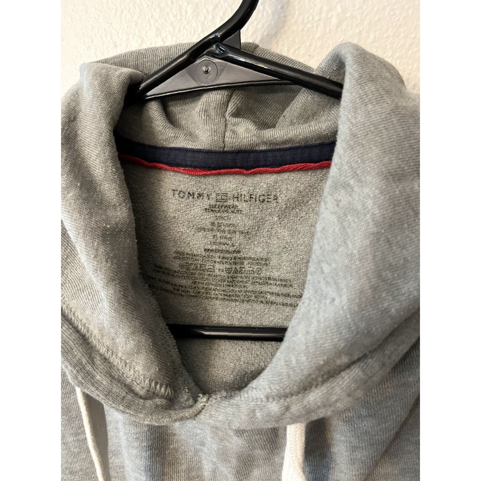Tommy Hilfiger Tommy Hilfiger Men's Pullover Hoodie Sweatshirt Gray Small Classic Comfort Size US S / EU 44-46 / 1 - 2 Thumbnail