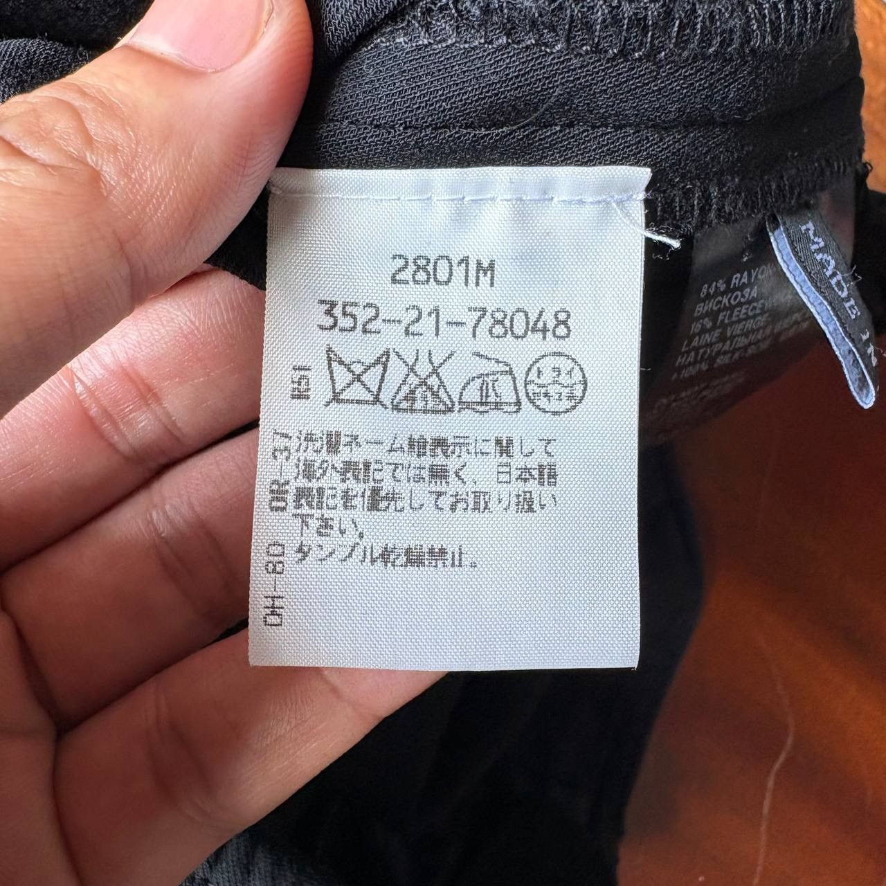 Ann Demeulemeester Ann Demeulemeester Cropped Black Rayon Ankle Pants Size US 30 / EU 46 - 13 Thumbnail