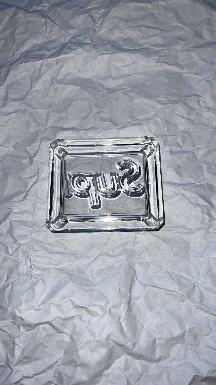 Supreme Debossed Glass Ashtray 灰皿 Supreme Debossed Glass Ashtray Red シュプリーム 灰皿 赤