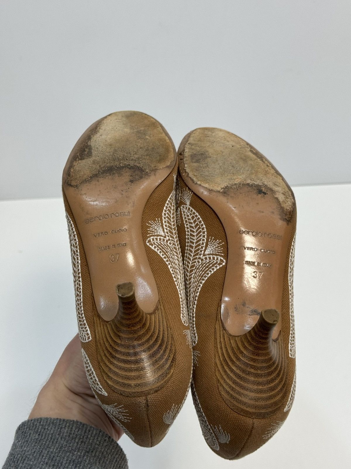 Sergio Rossi Sergio Rossi Shoes Italy Size US 7 / IT 37 - 13 Thumbnail
