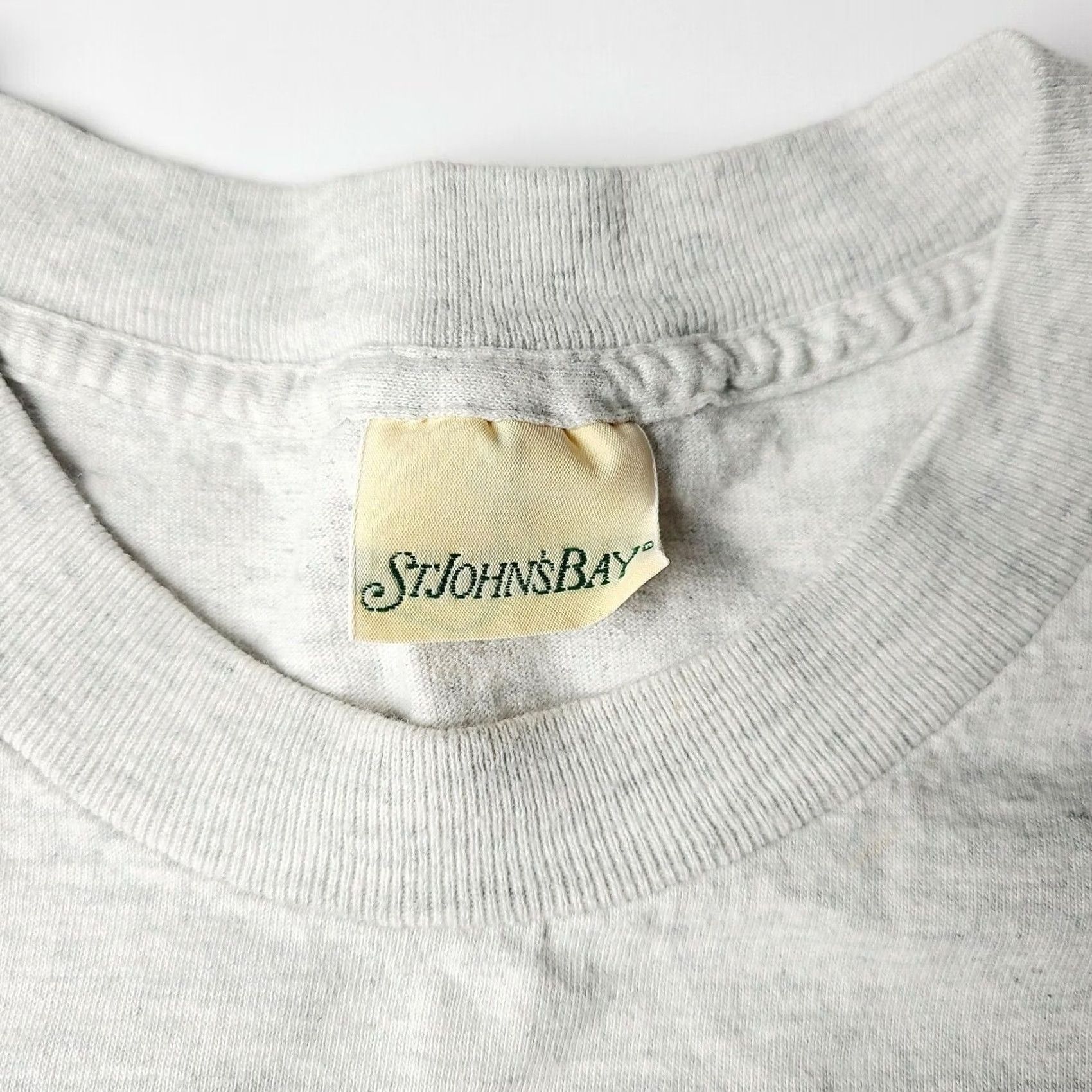Vintage VINTAGE St. Johns Bay Beach Sailing wraparound T-Shirt Gray Large 90s Men's Size US L / EU 52-54 / 3 - 5 Thumbnail