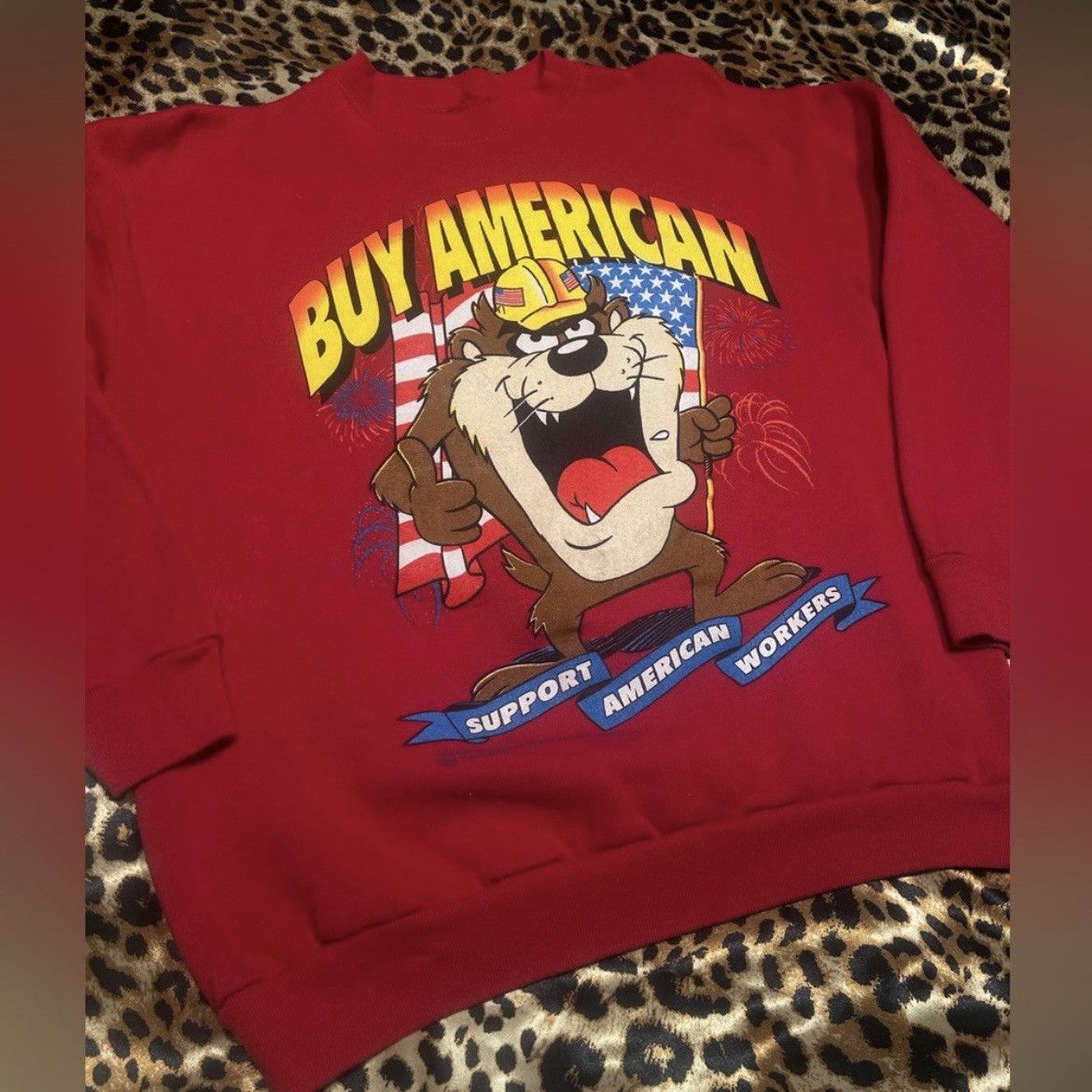 Vintage Vintage 1982 Looney Tunes “Buy American” Crewneck Sweatshirt Size US M / EU 48-50 / 2 - 2 Thumbnail