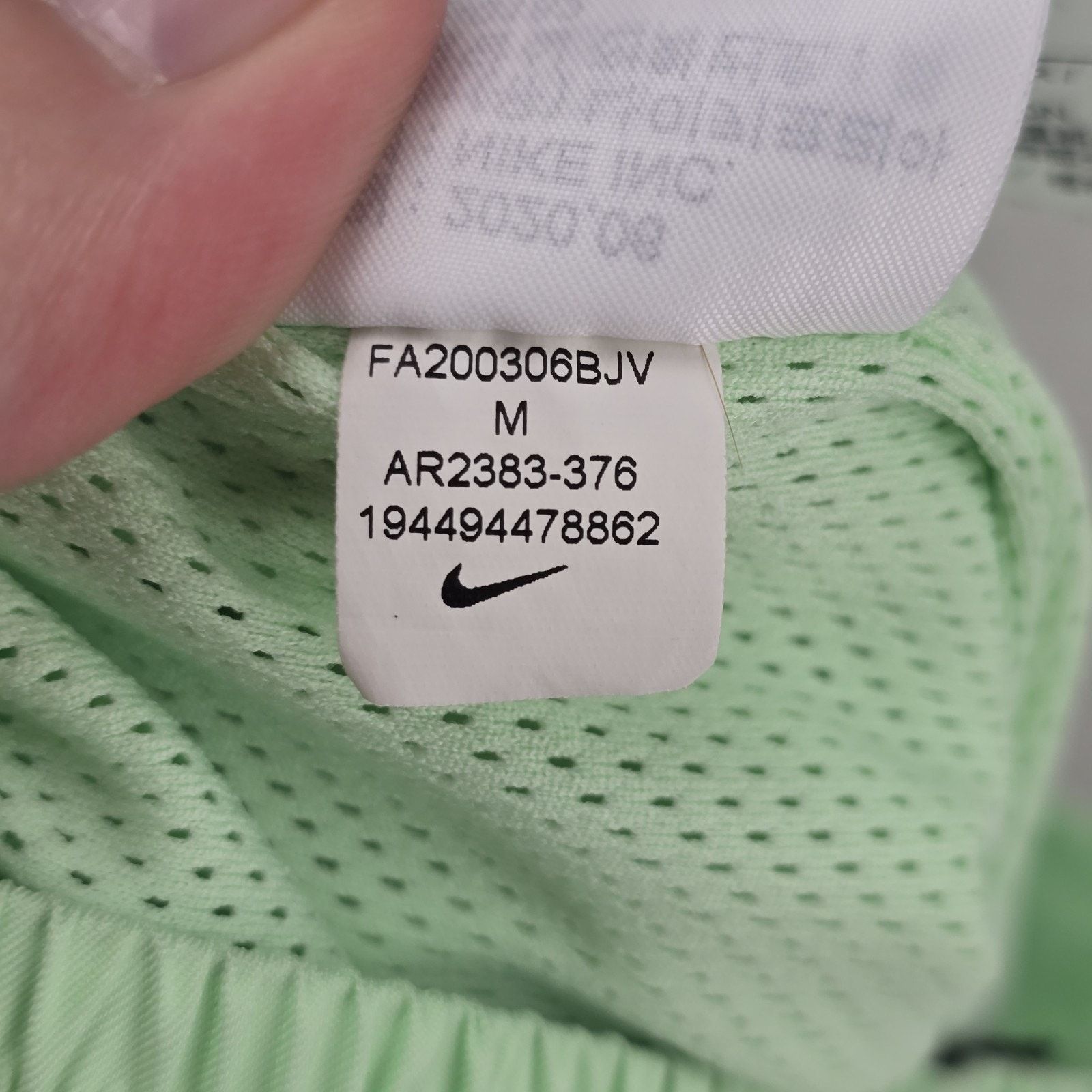 Nike Nike Club Woven Flow Shorts Mens M Green Performance Size US 30 / EU 46 - 7 Thumbnail