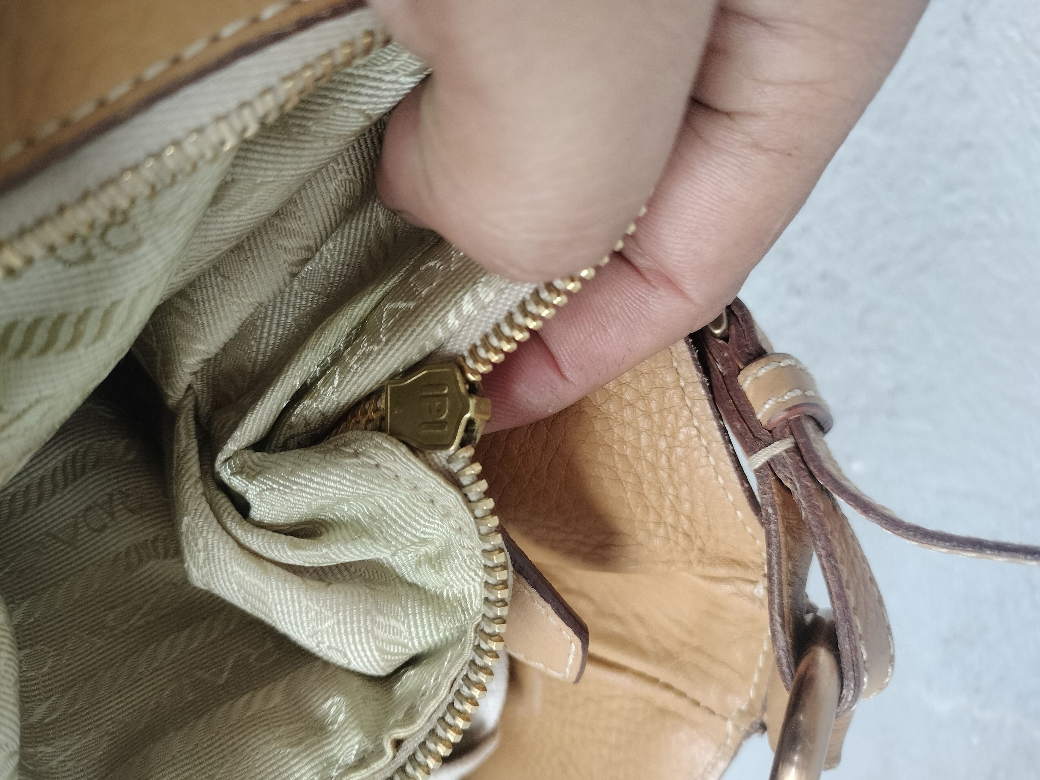 Prada Prada leather hobo bag Size ONE SIZE - 6 Thumbnail