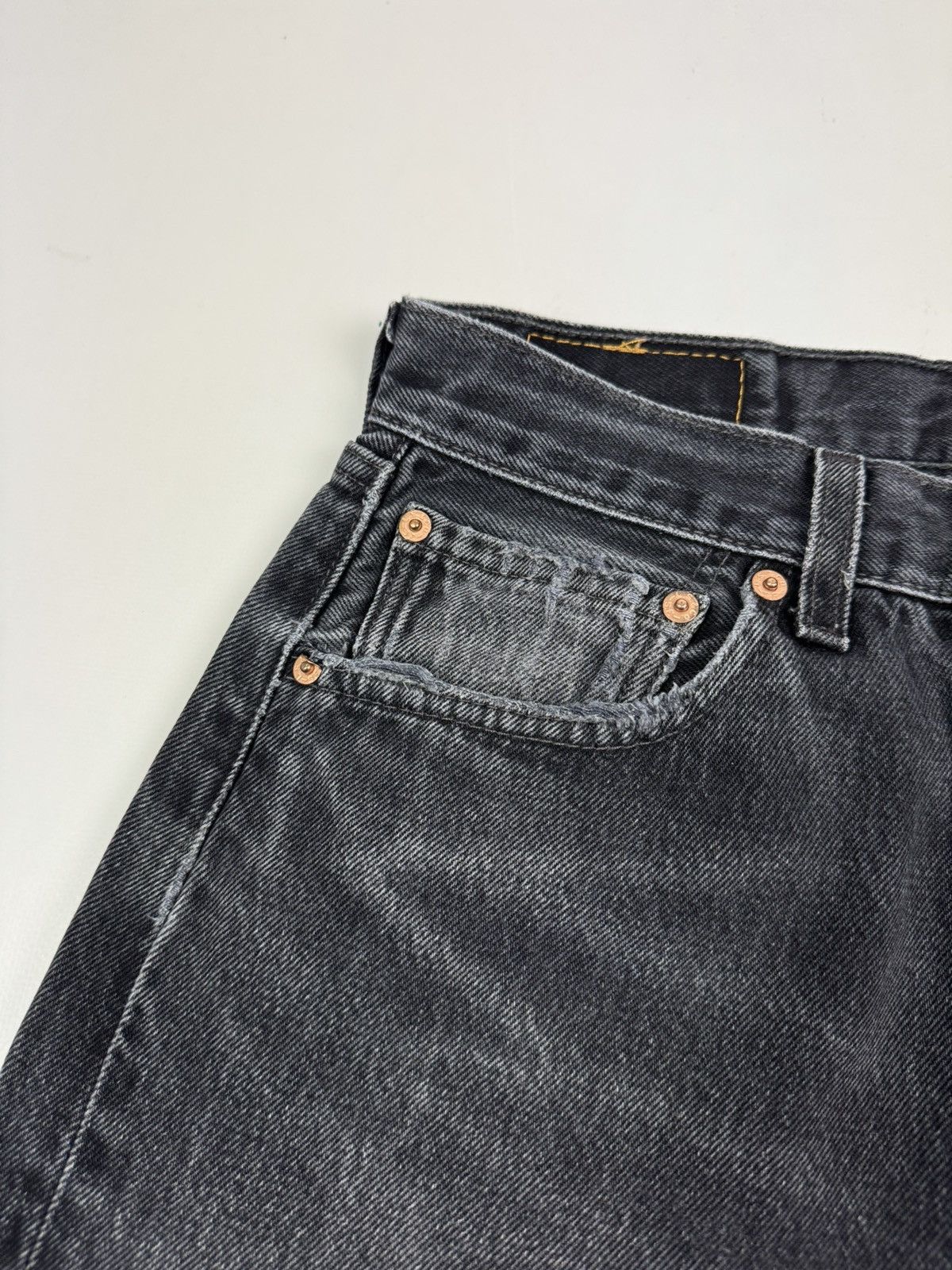 Levi's 1990’s Vintage Distressed Levi’s 501 Washed Gray Jeans Pants Size US 31 - 7 Thumbnail