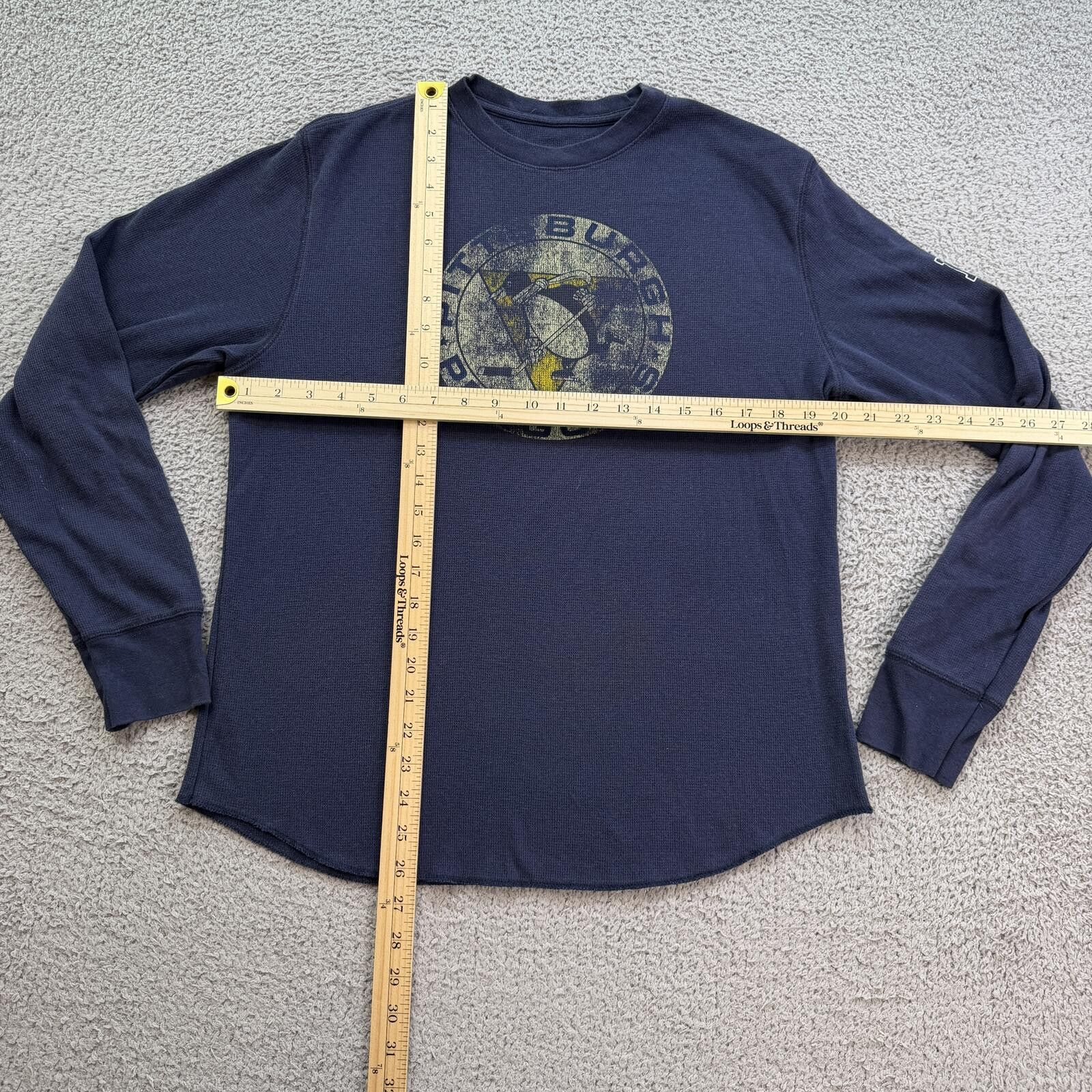 Other Vintage Pittsburgh Penguins 2011 Winter Classic Shirt NHL S Size US S / EU 44-46 / 1 - 3 Thumbnail